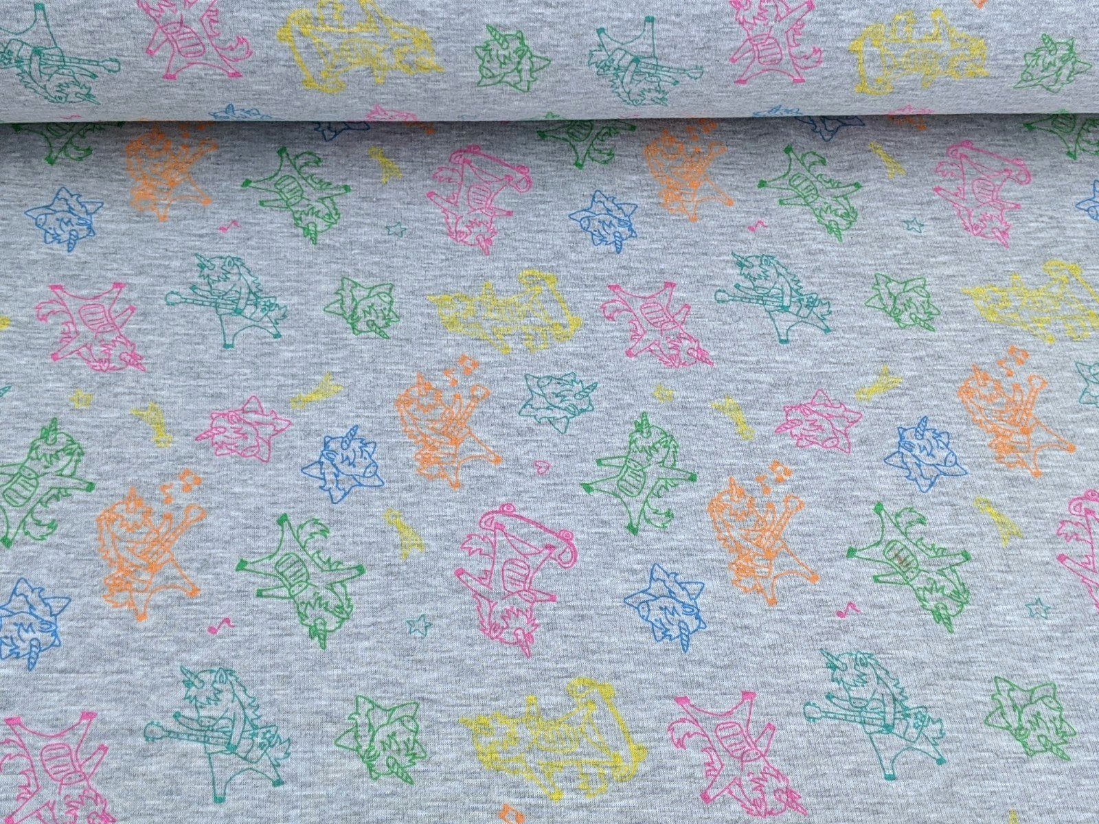 Thumbnail - Stoff Happy Fleece Kunterbunte Einhörner Hellgrau Meliert Stoff