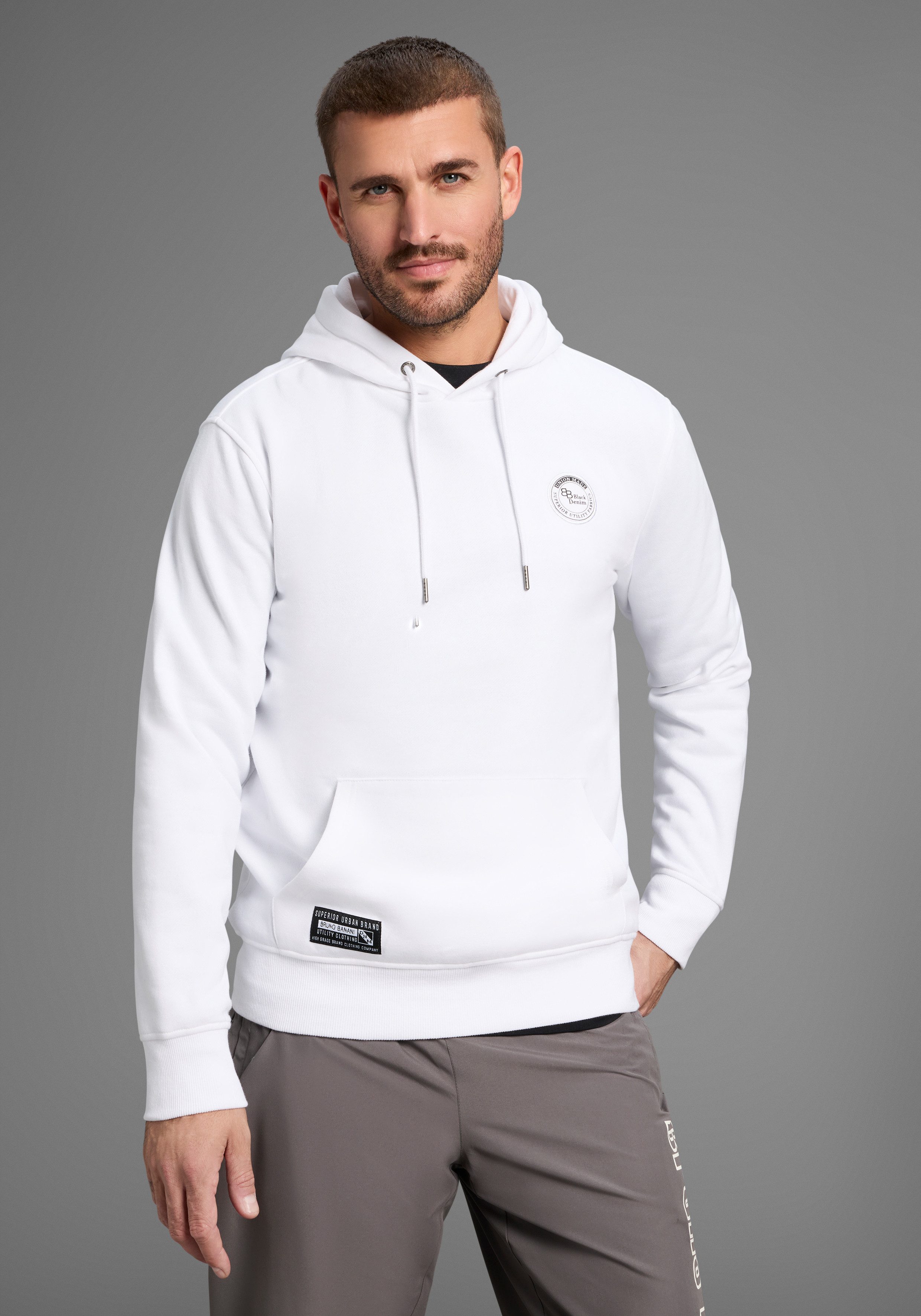 Bruno Banani Kapuzensweatshirt langärmlig, schmal geschnitten, bedrucktes D günstig online kaufen