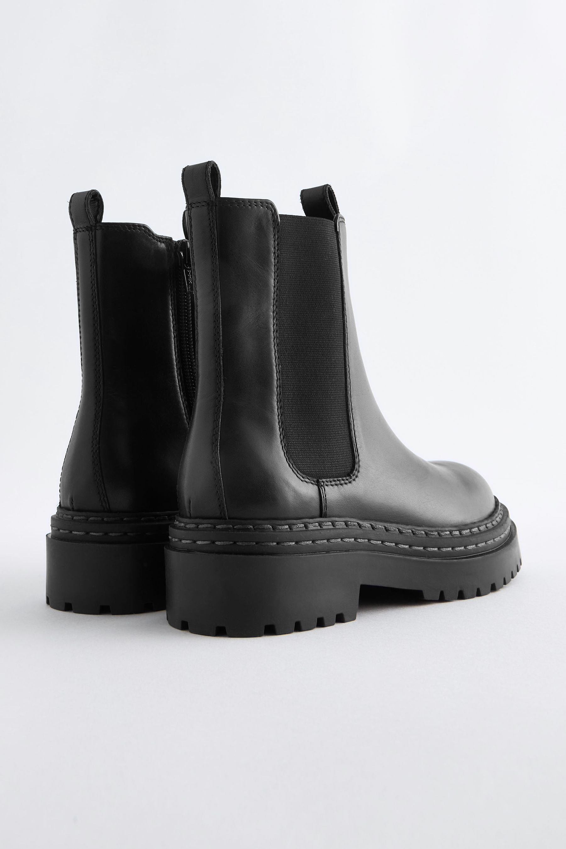 Next Klobige Chelsea-Stiefeletten aus Leder Chelseaboots (1-tlg)