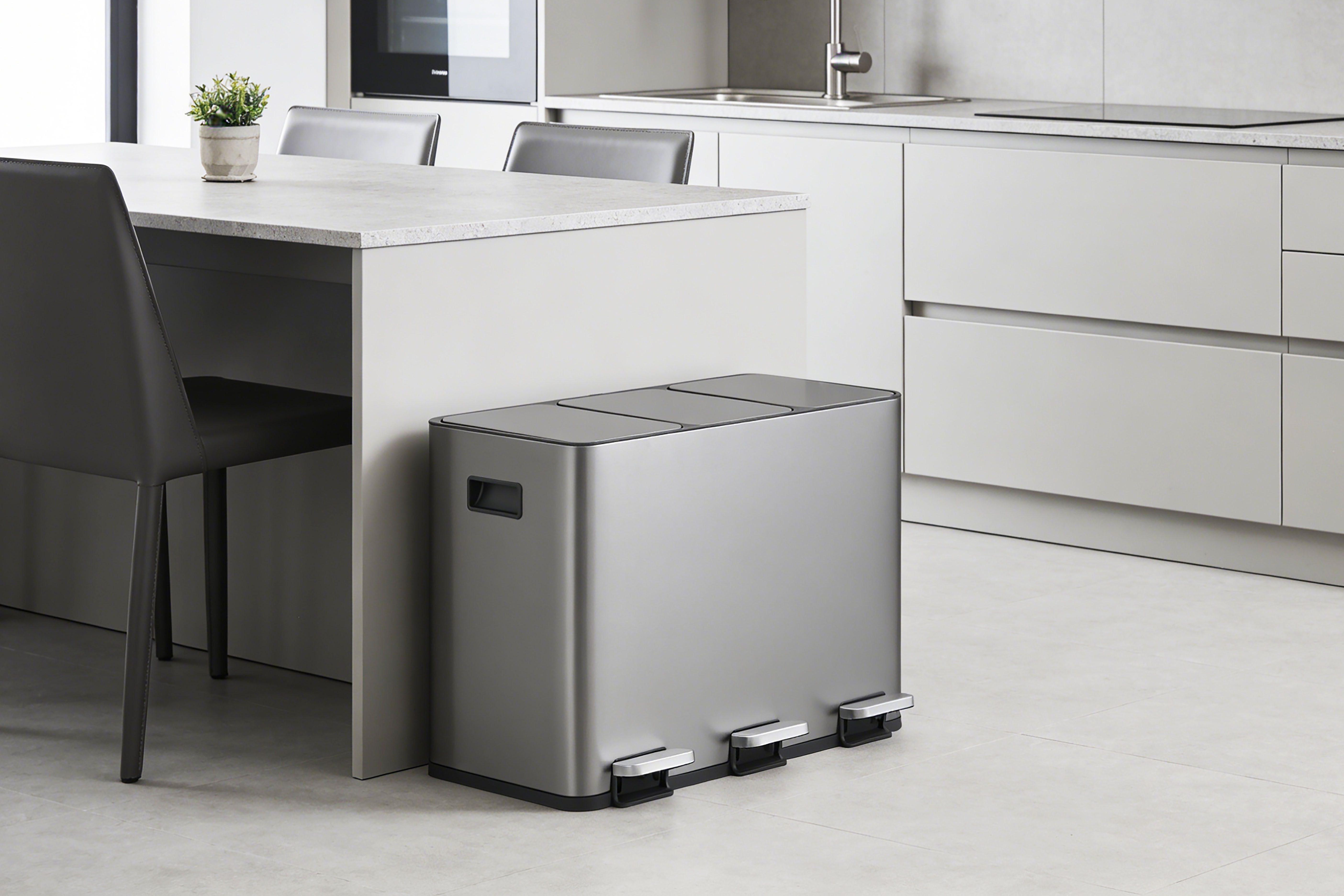 OTTO home Mülleimer Garrin, Soft Close, Fassungsvermögen 3x 15 Liter, Mülltrennsystem mit 3 separaten Innenbehältern und Fußtrittpedalen