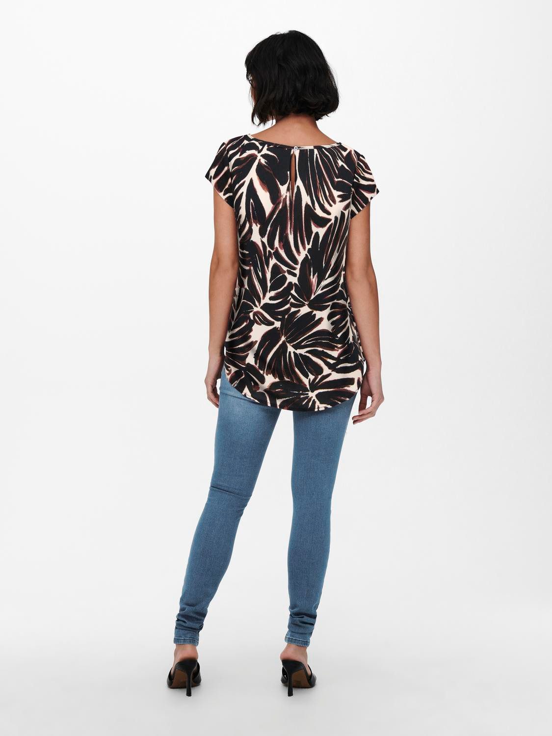ONLY Shirtbluse ONLNOVA LIFE S/S TOP AOP PTM Viskose, regular fit, Rundhals