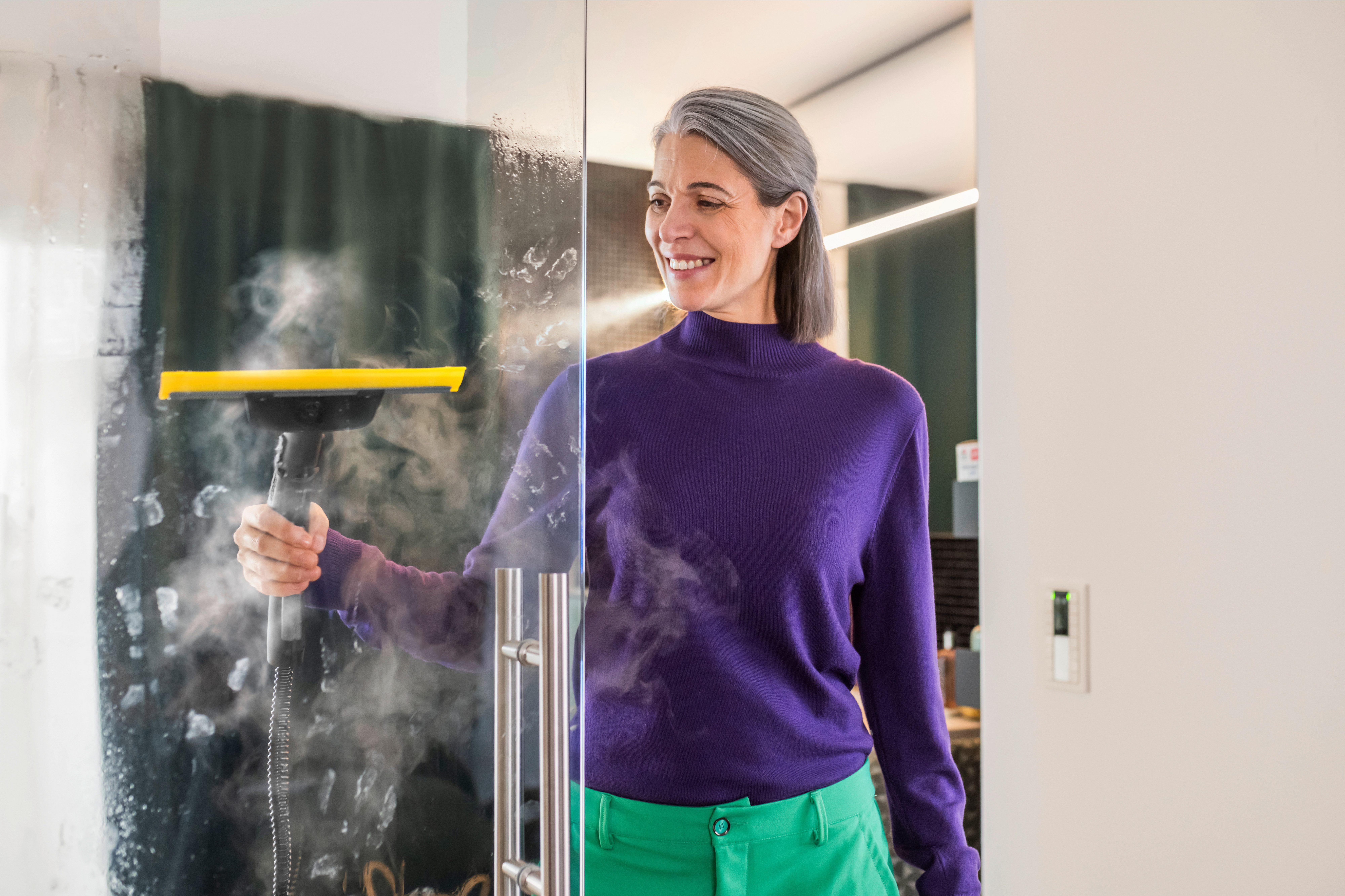 KÄRCHER Fensterreiniger Fensterdüse Comfort, 22,5 cm lange, flexible Abziehlippe, kompatibel mit Dampfreiniger