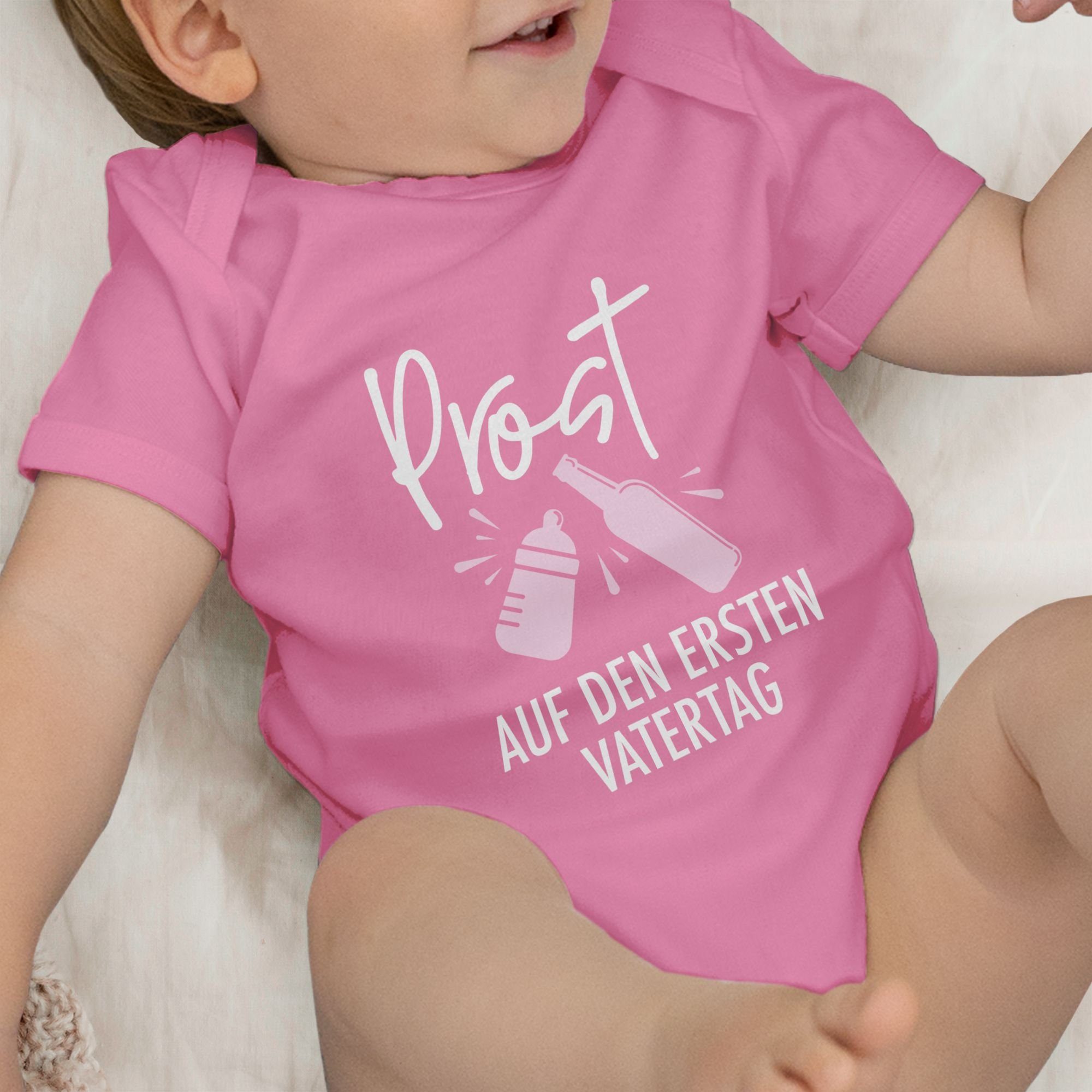 Prost weiß/rosa ersten Geschenk - Vatertag Pink Baby auf den Vatertag 2 Shirtracer Shirtbody