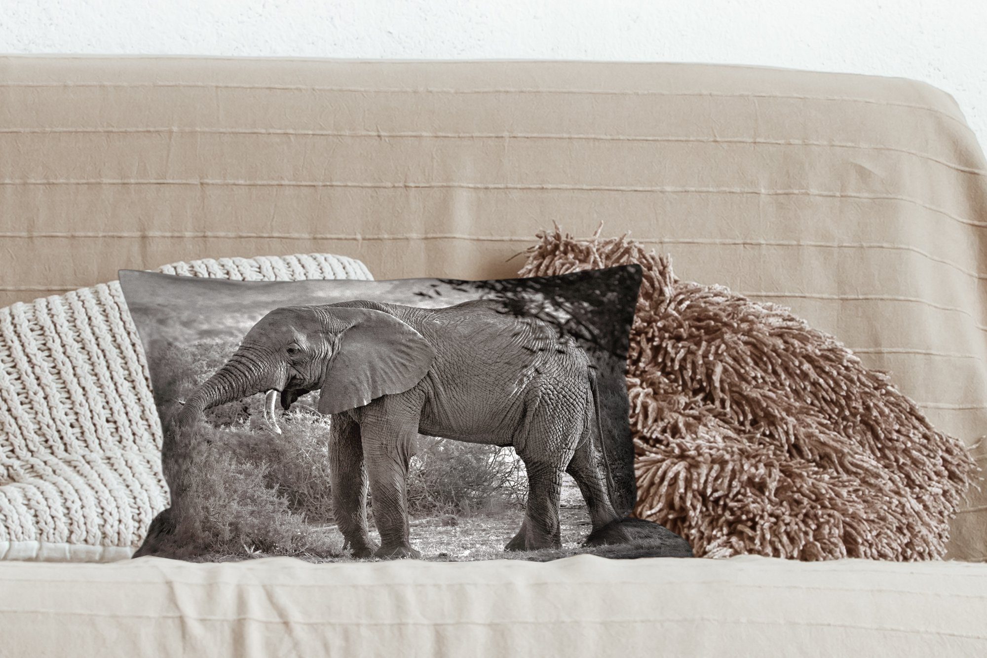 Bäume Elefant - Dekoration, Dekokissen mit Weiß, - - MuchoWow Zierkissen, - Schwarz Füllung, Dekokissen Tiere Schlafzimmer Wohzimmer