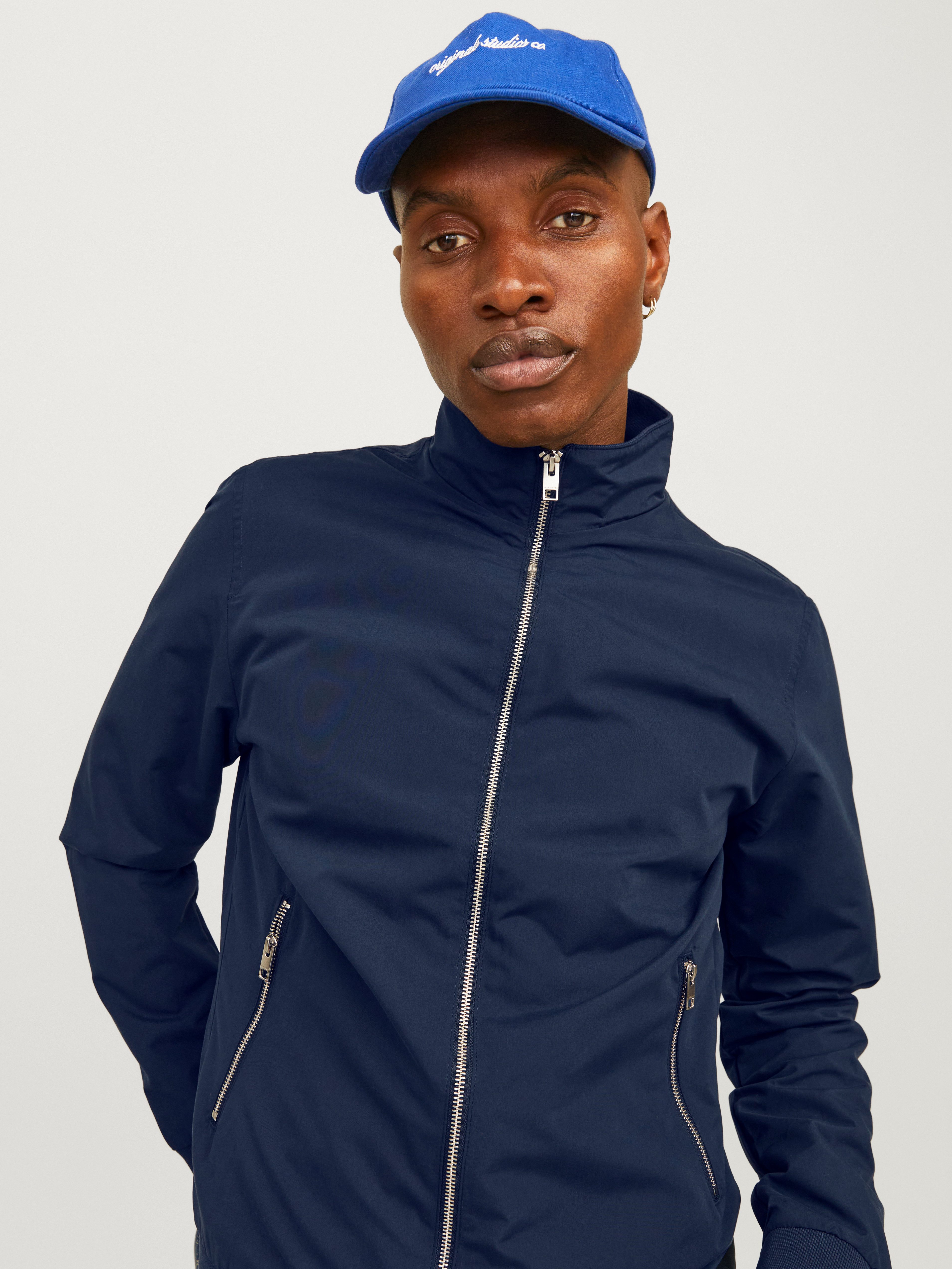 Jack & Jones Blouson JJERUSH Stylisch, funktional, ideal für Herbst, pflegeleicht mit stylischem Stehkragen