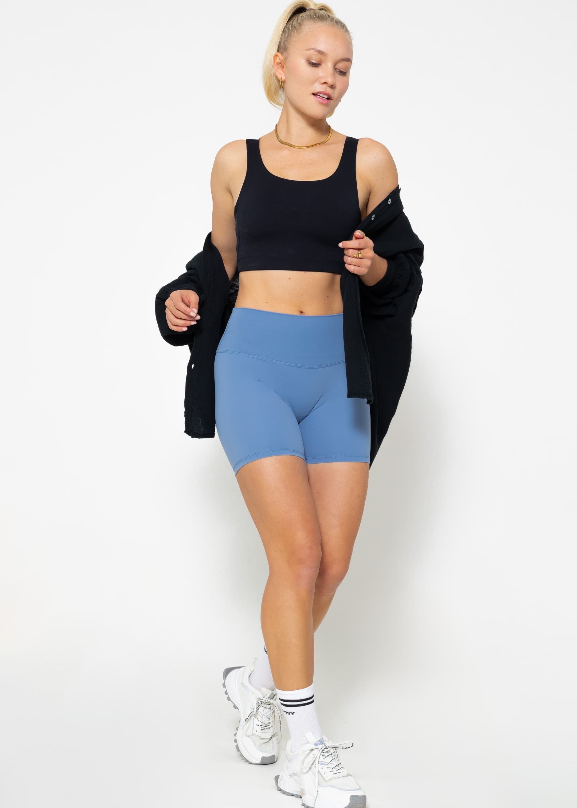 SASSYCLASSY Funktionsleggings Kurze High Waist Leggings Damen mit breitem Bund Sport Shorts atmungsaktiv dehnbar blickdicht Schwarz Leopardenmuster