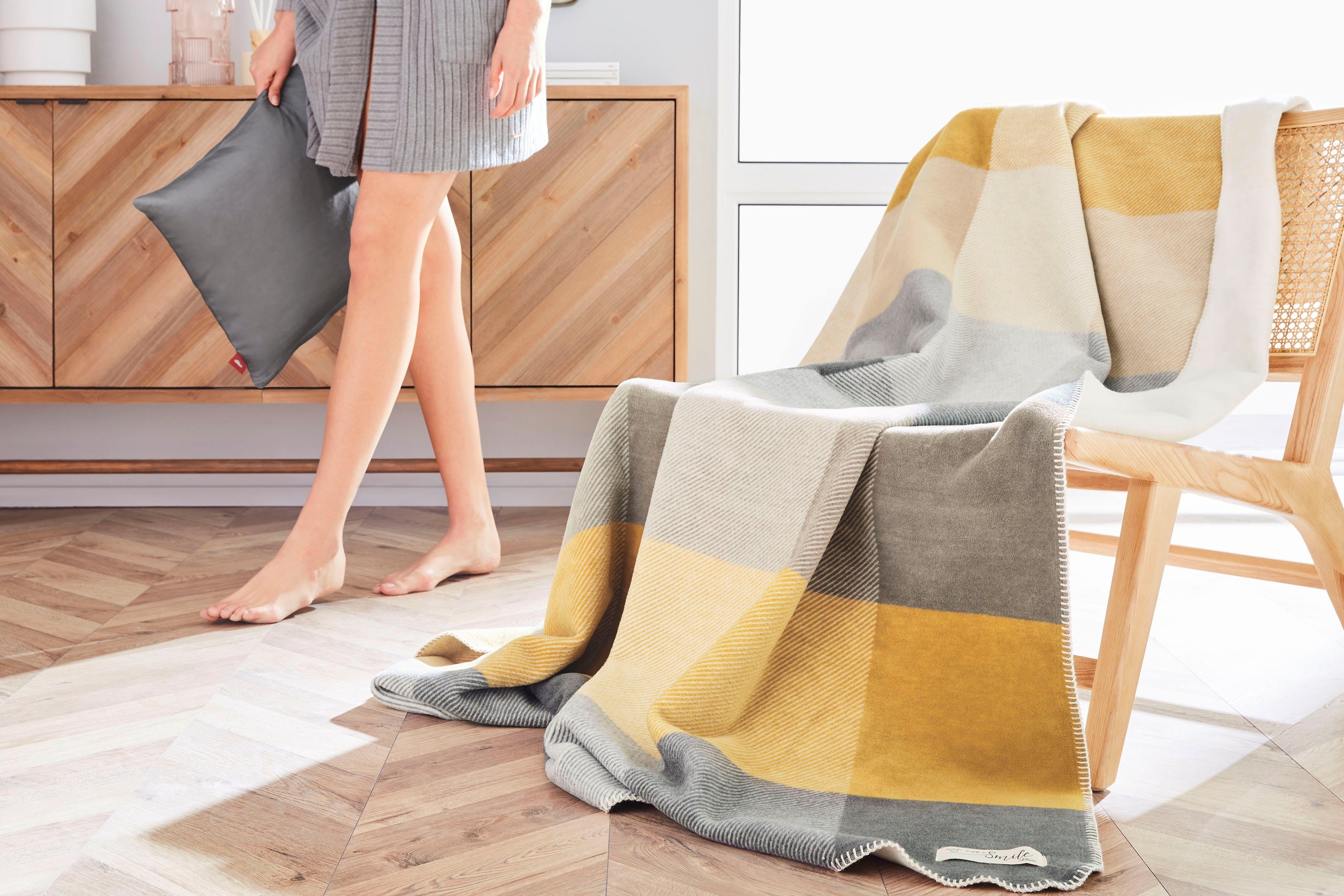 Wohndecke Jacquard Decke s.Oliver, s.Oliver, im Karo-Design, Kuscheldecke günstig online kaufen