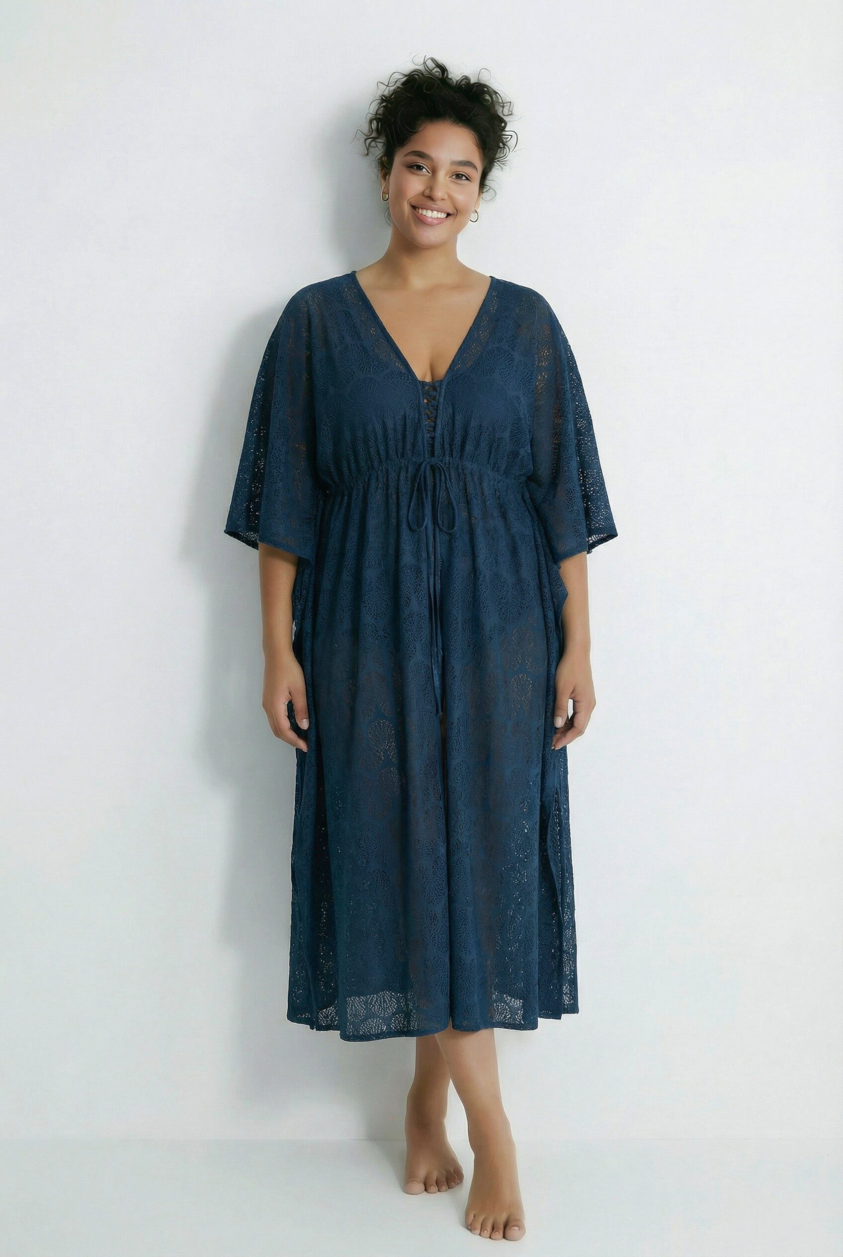 Ulla Popken Strandkleid Kaftan Muscheln V-Ausschnitt Satinband