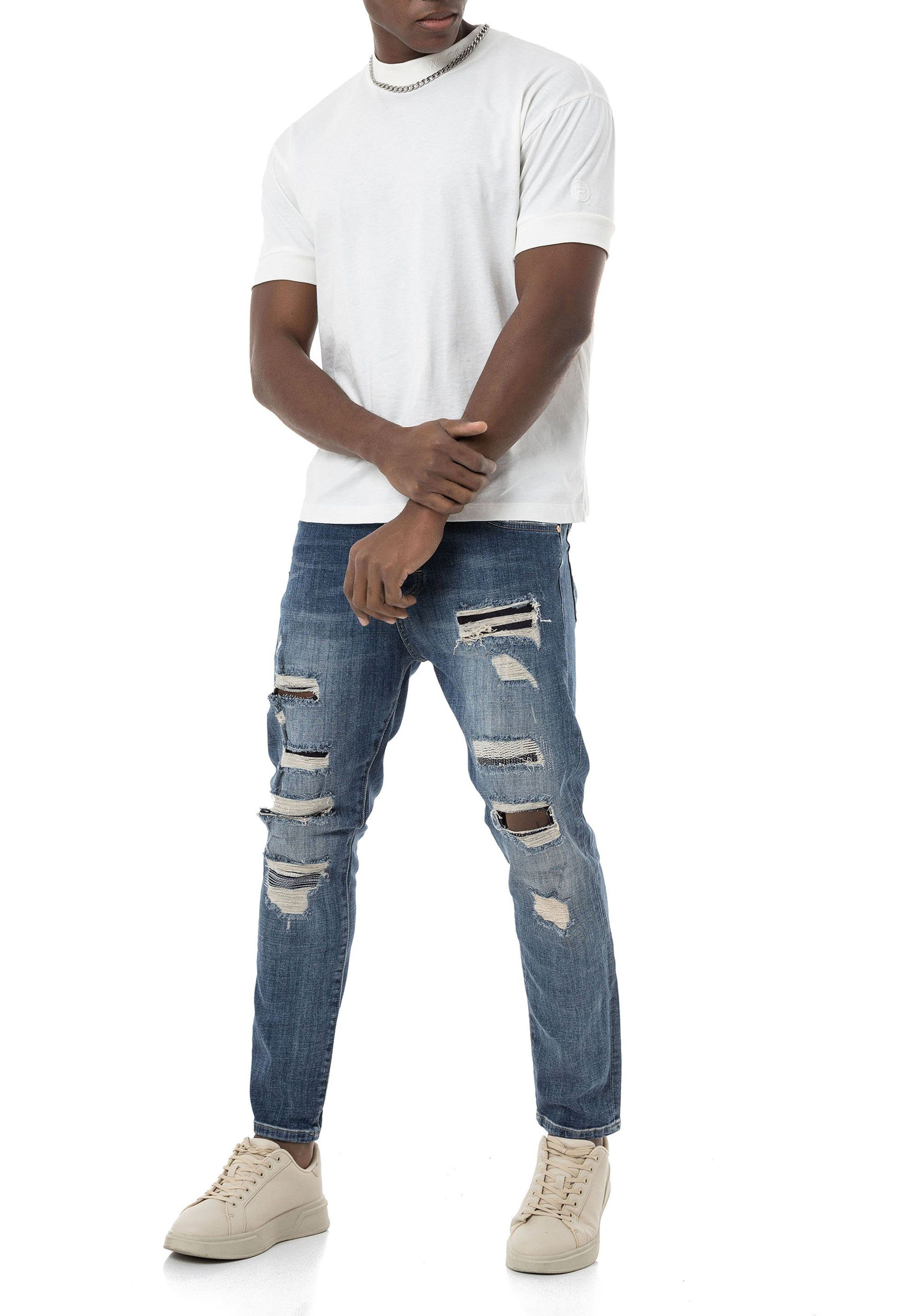 RedBridge Destroyed-Jeans im praktischen 5-Pocket-Style 5-Pocket-Style – Bild 4 von 5