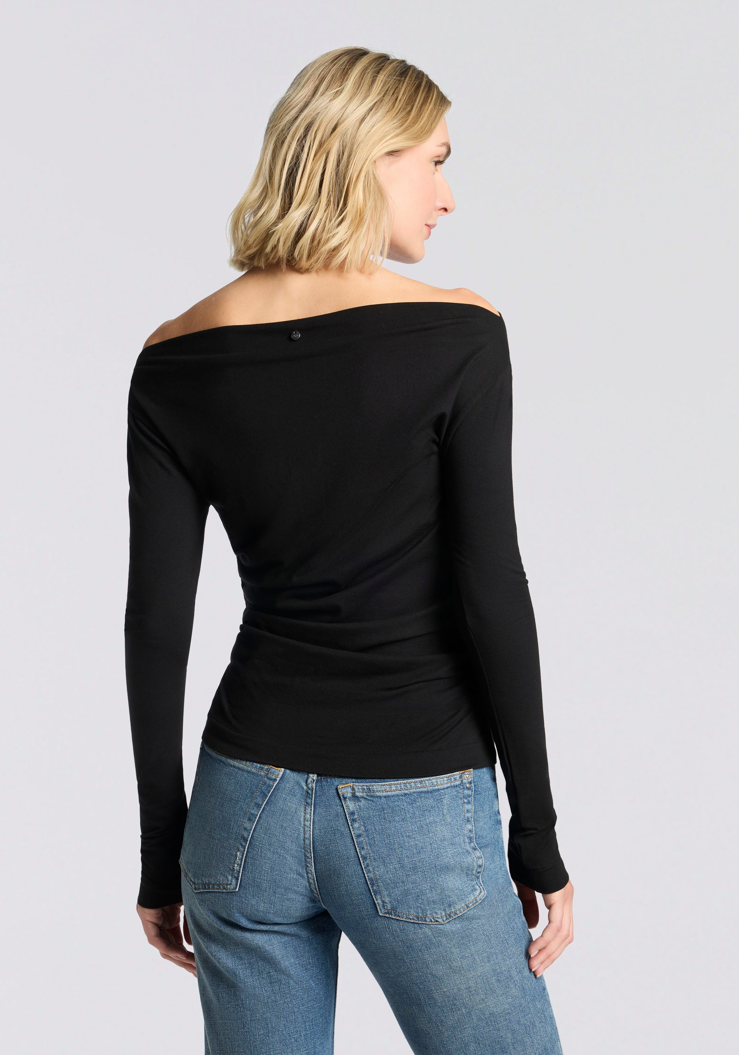 BOSS ORANGE Langarmshirt Enili Premium Damenmode mit Carmenausschnitt günstig online kaufen