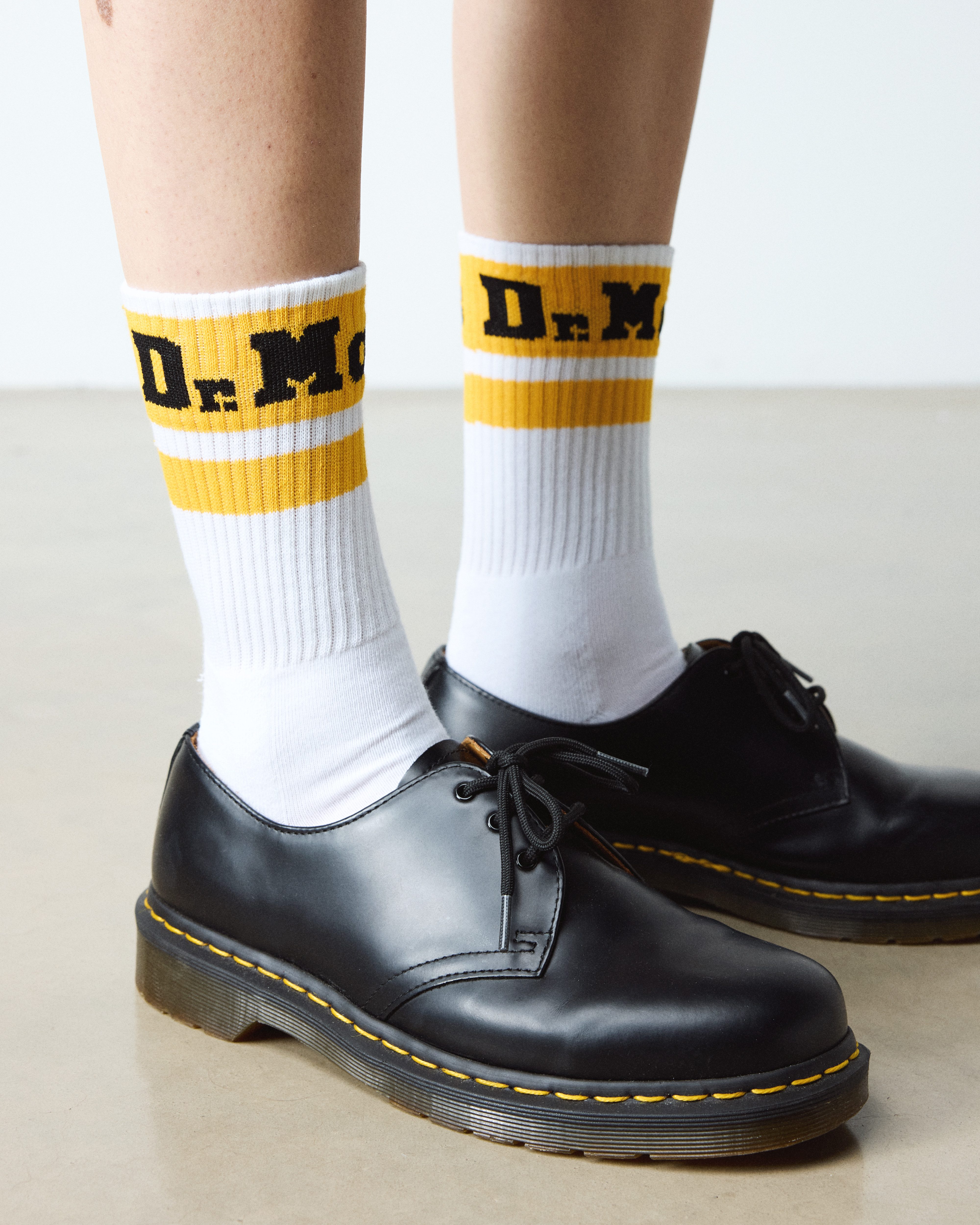 DR. MARTENS Socken Athletic Logo Organic Cotton Blend Socken (1-Paar) mit vertärktem Fersen- und Zehenbereich, druckfreier Bund