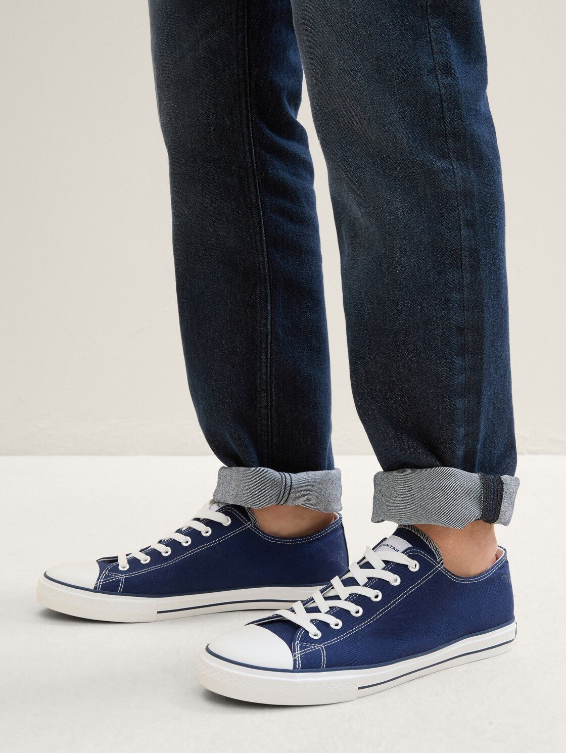 TOM TAILOR Shoes Licence Sneaker (1-tlg) Basic Sneaker