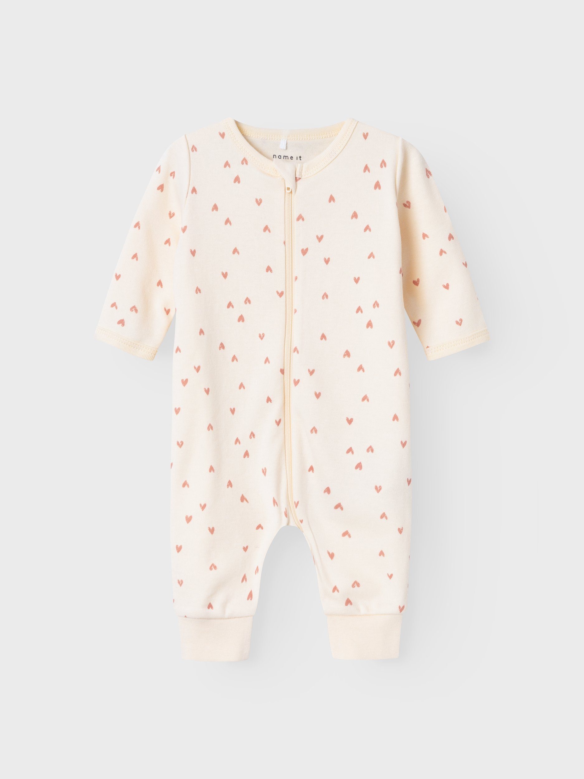 Name It Schlafanzug NBFNIGHTSUIT ZIP BUTTERCREAM HEARTS NOOS aus Baumwolle in Jersey-Qualität, Relaxed Fit, mit Reißverschluss