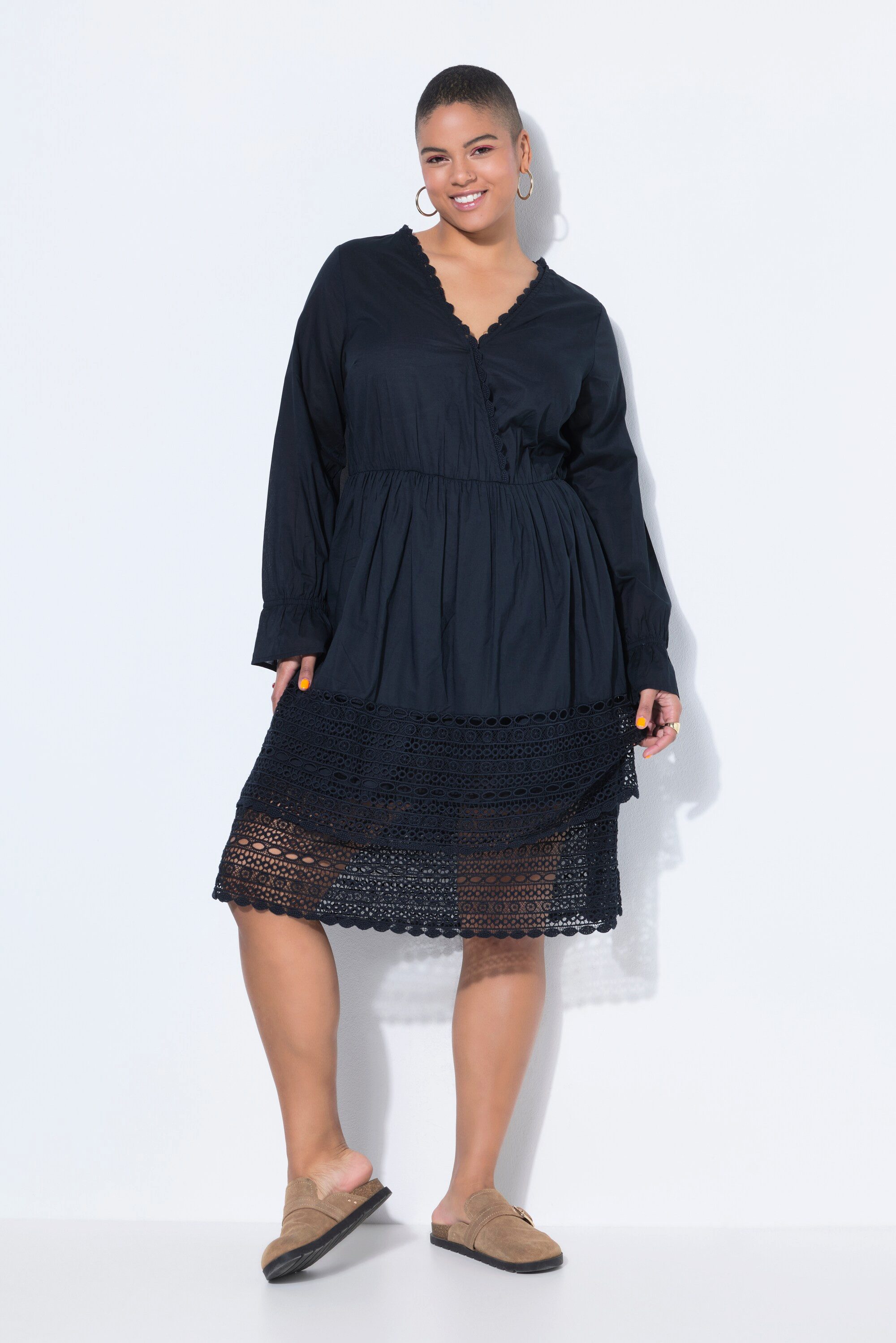 Studio Untold Minikleid Kleid tailliert Volants Spitze