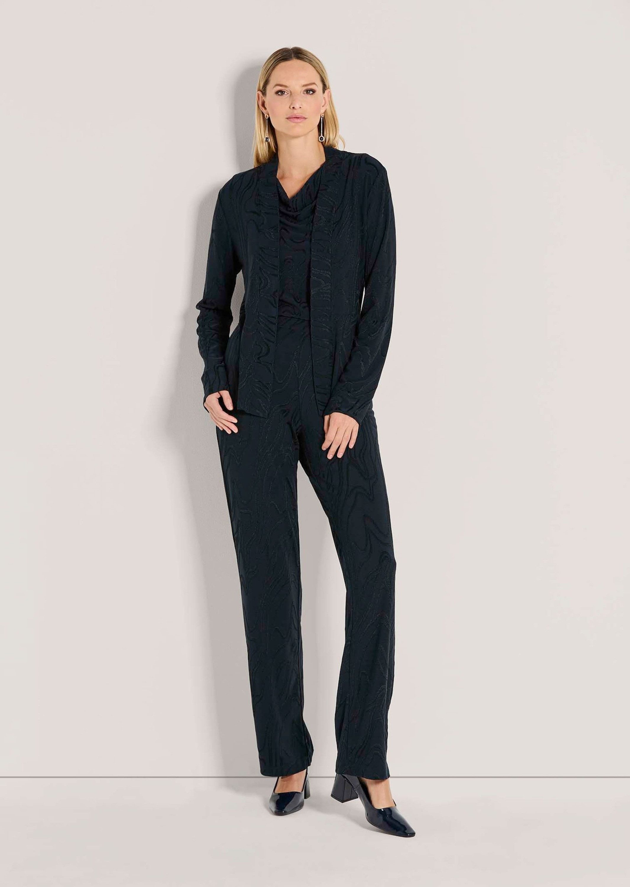 MADELEINE Langarmshirt Elegante Jersey-Jacke mit Schalkragen Animal-Jacquar günstig online kaufen