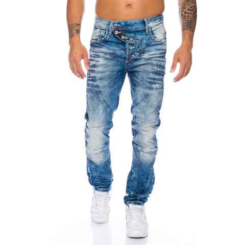 Cipo & Baxx Regular-fit-Jeans Herren Jeans mit aufwendigen Nahtstrukturen und Knopfleiste Bunte Verschlussknöpfe für dezenten Hingucker