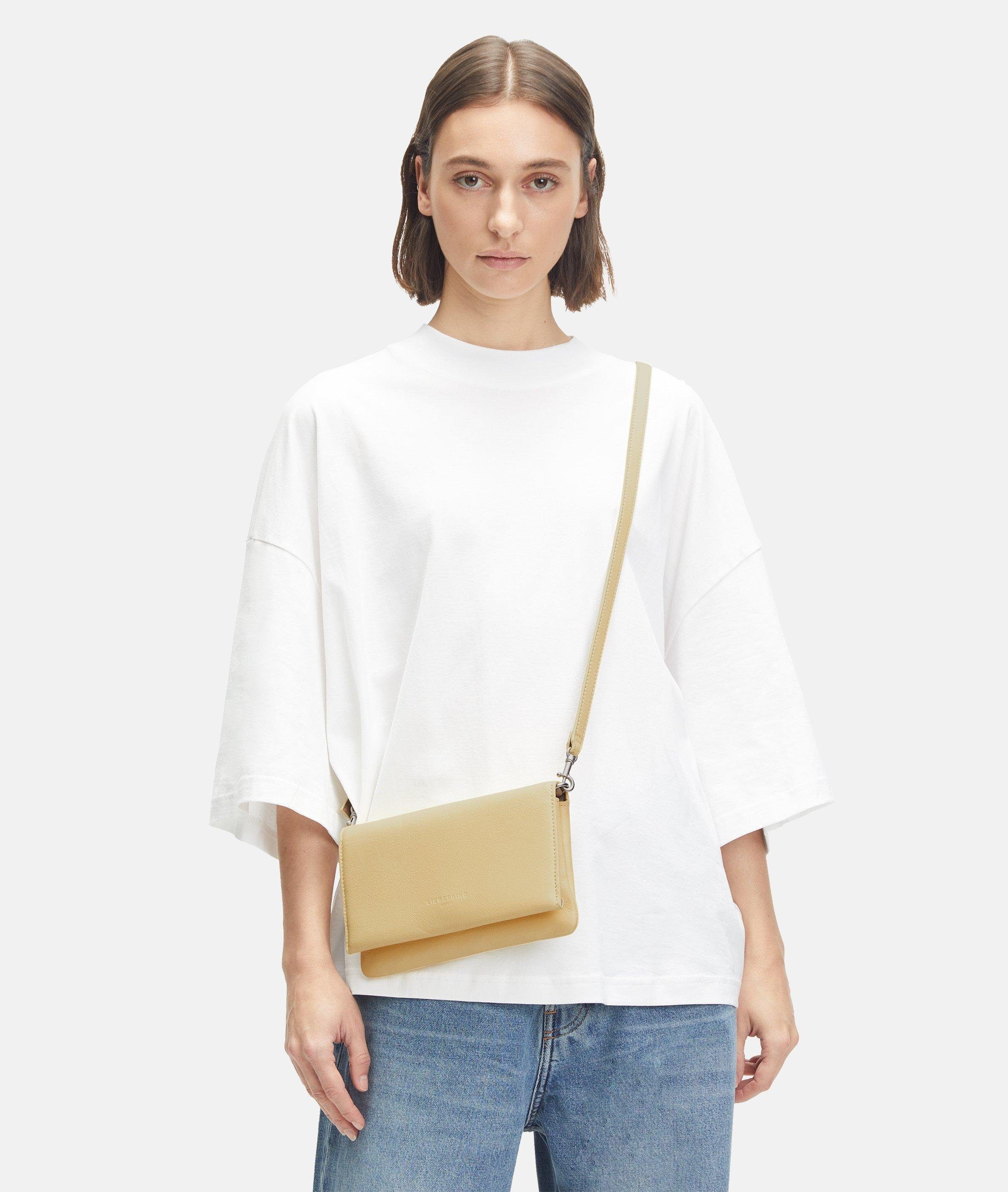 Berlin Clutch Schmale vanille Metallic-Look Henkeltasche im Liebeskind