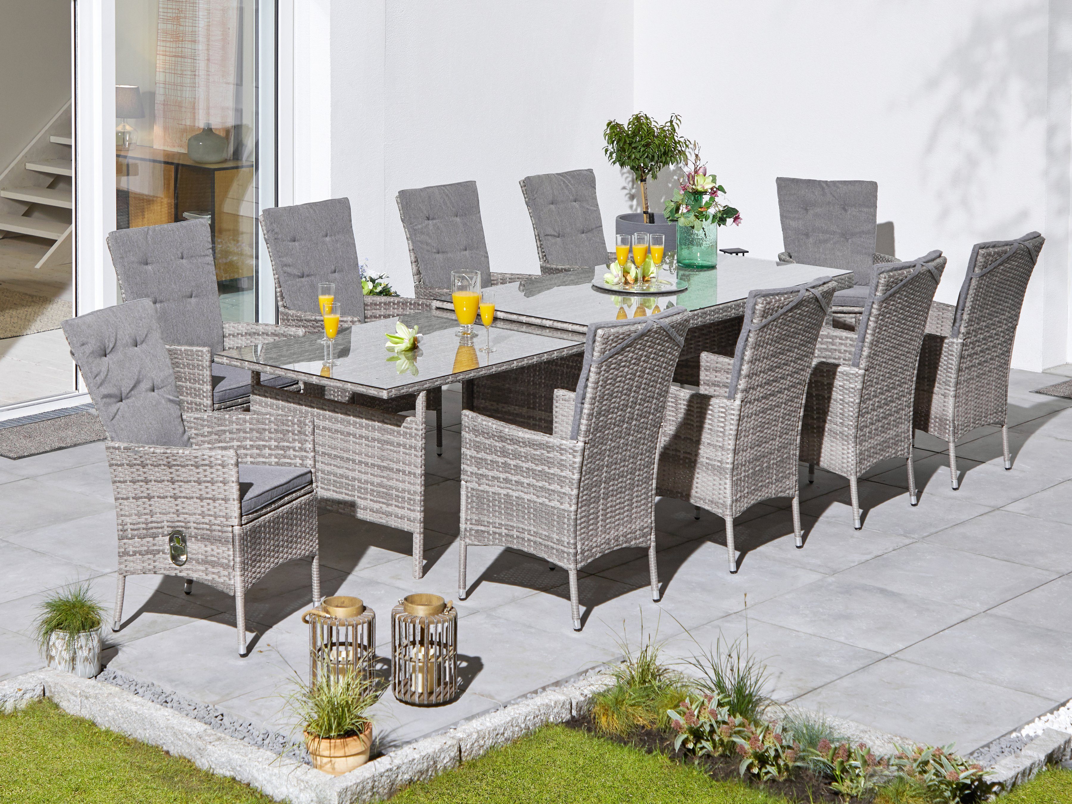 KONIFERA Garten-Essgruppe Belluno, (Set, 21-tlg., 10x Sessel, 1x AZ-Tisch 179-300x73/89cm, inkl. Auflagen, Polyrattan), 2 der 10 Sessel stufenlos verstellbar, Tischplatte aus Sicherheitsglas