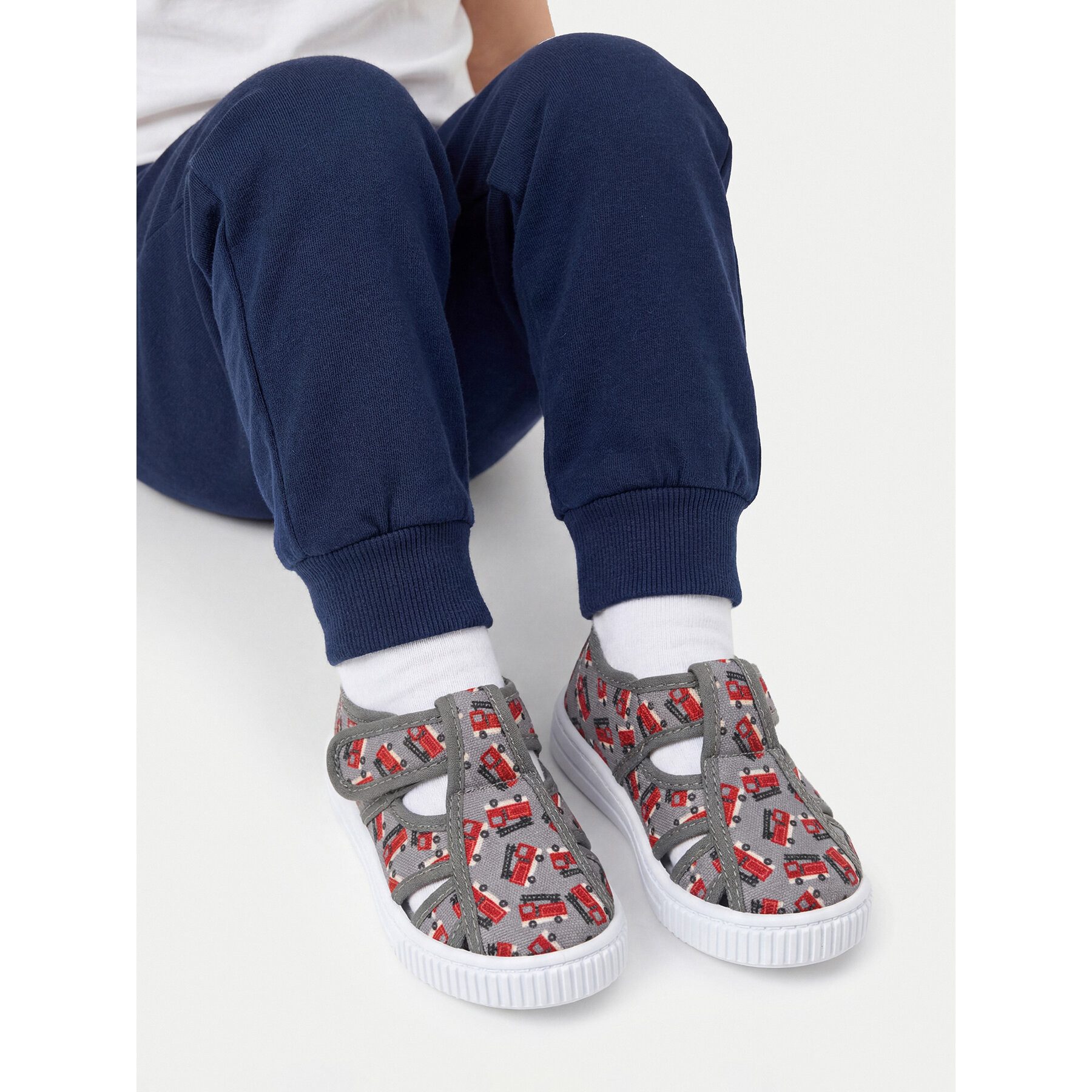sprandi Sprandi Junge Hausschuhe 5907964242024 Grau Plüsch Hausschuhe