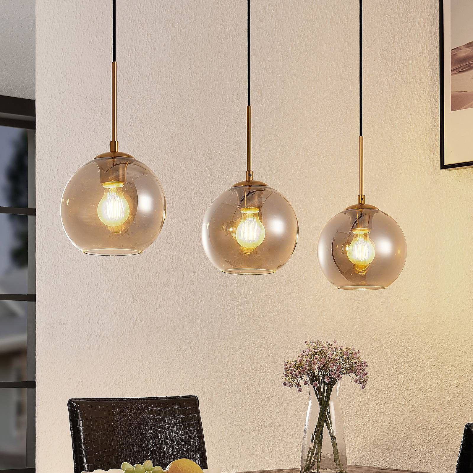 Lindby Hängeleuchte Hiwana, Glas Alu IP20, 3 x 60 W