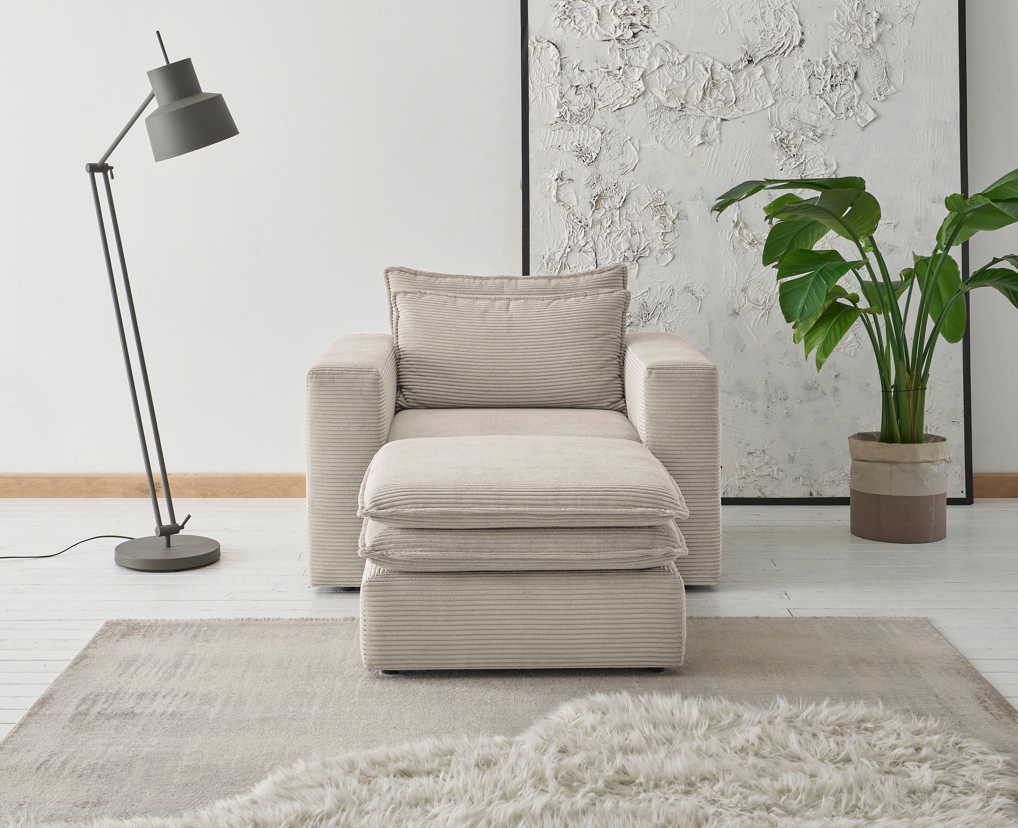 Places of Style Sitzgruppe PIAGGE, (2-tlg), Hochwertiger Cord, Sessel und Hocker klein im Set Hellbeige