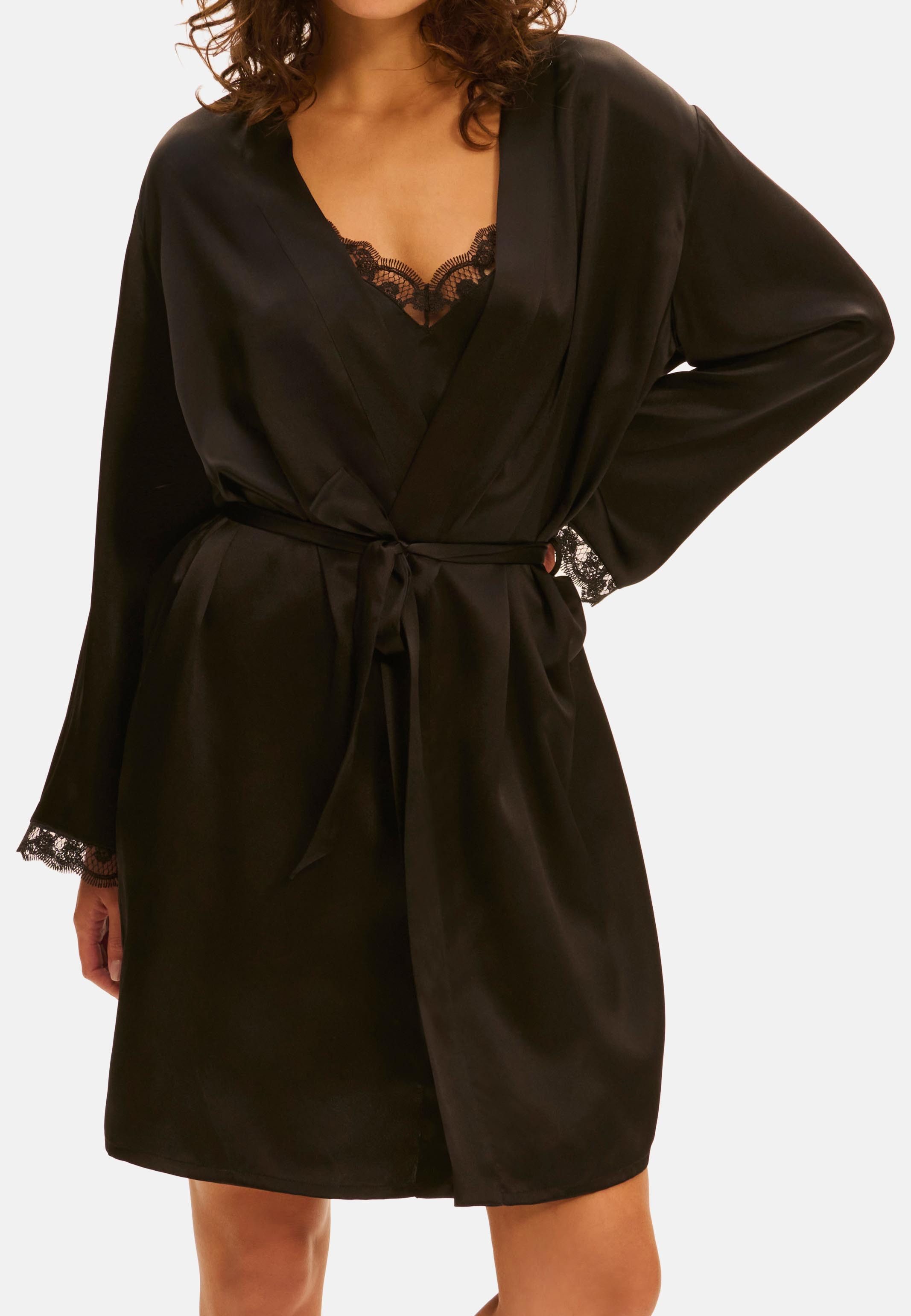 SIMONE PERELE Negligé Love Me (1-tlg) Neglige - Blickdicht - Details aus Spitze, Feminine Optik