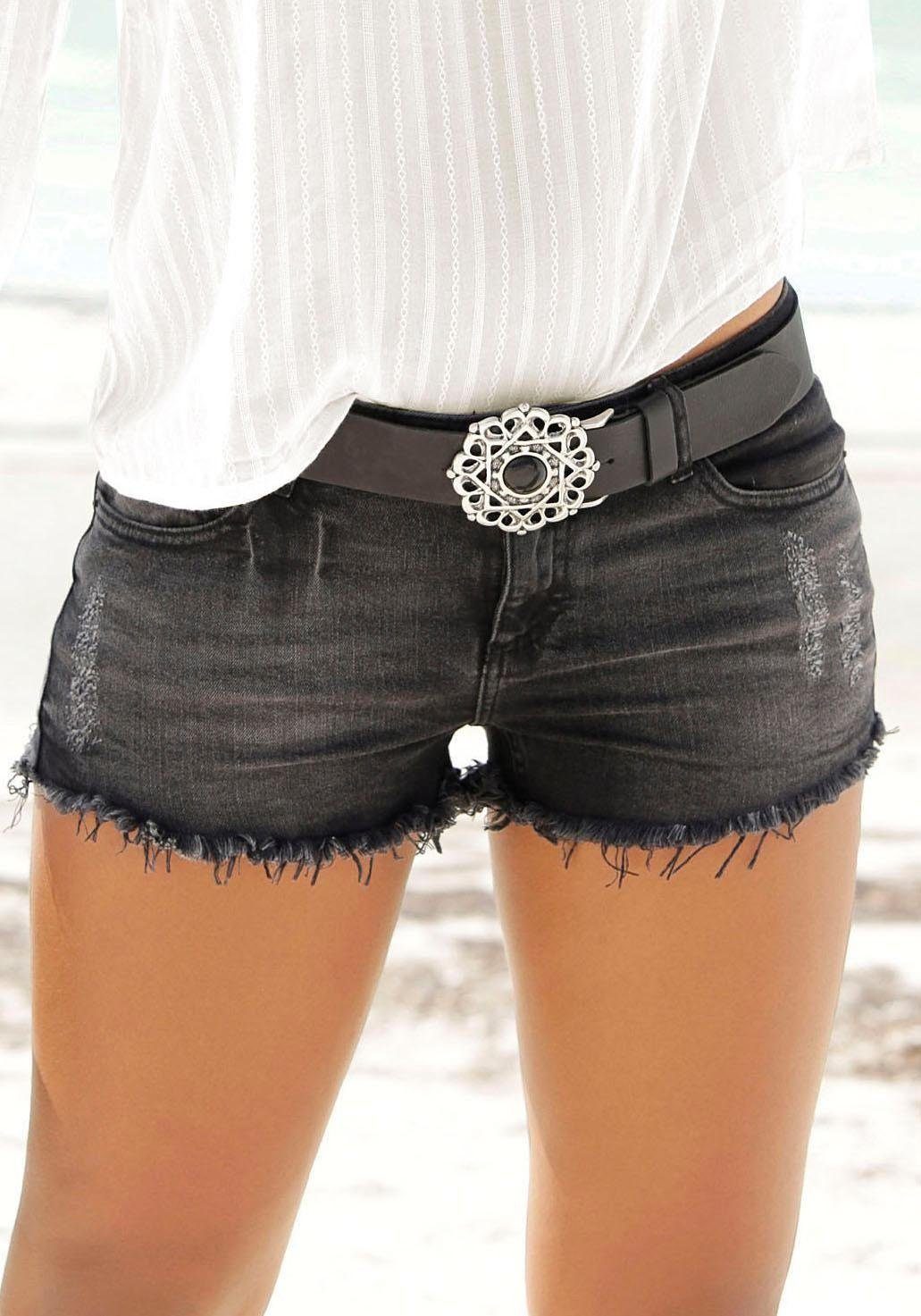 Buffalo Jeanshotpants mit Fransen am Saum, Shorts aus elastischer Baumwolle