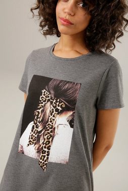Aniston CASUAL T-Shirt mit Glitzer verziertem Frontdruck