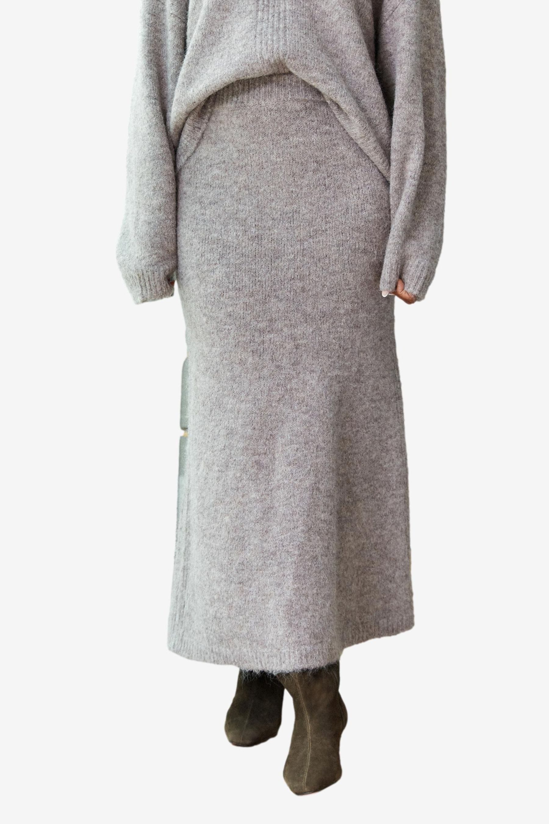 Next Maxirock Maxirock aus Strick mit Soft-Touch-Effekt (1-tlg) günstig online kaufen