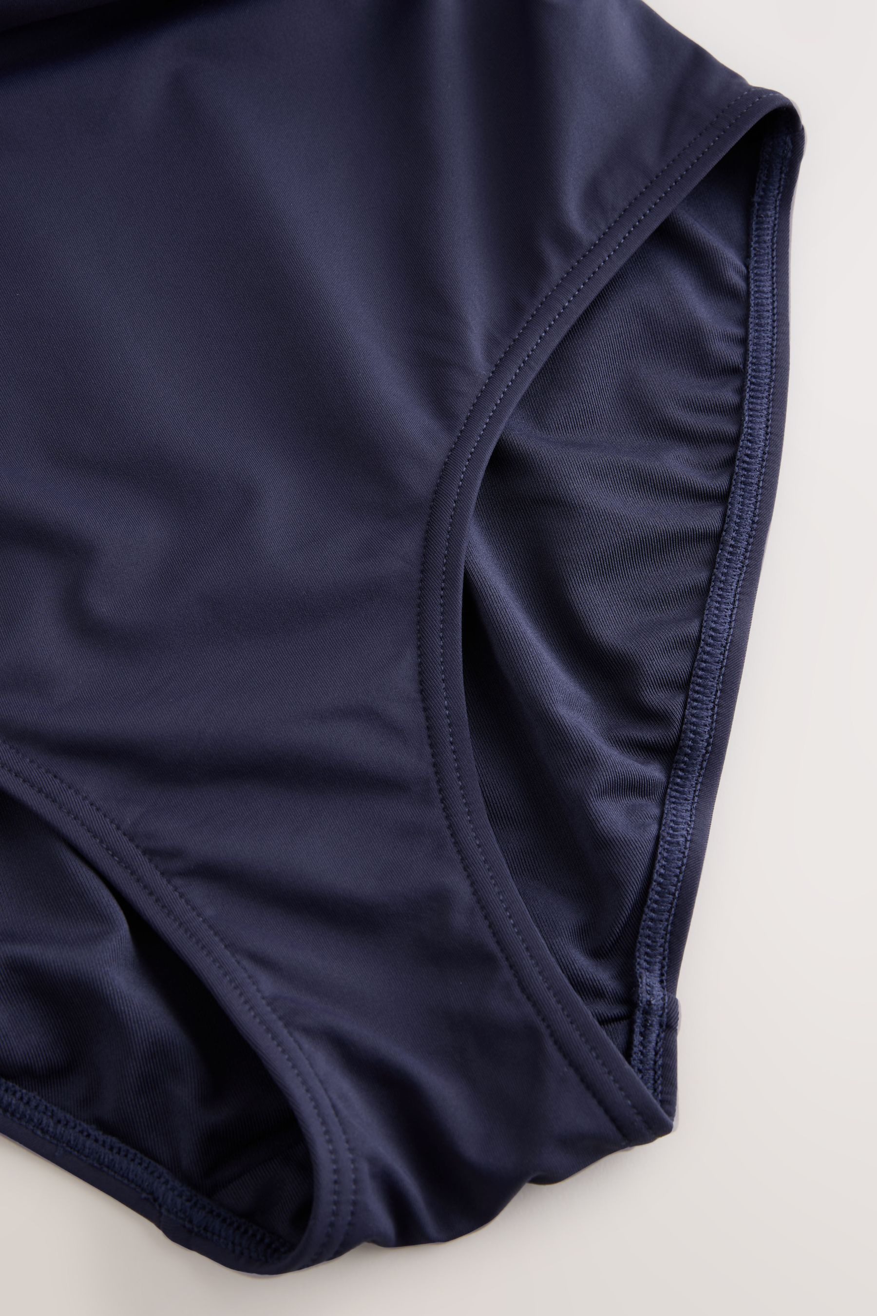 Next Badeanzug Bauchformendes Badekleid mit Röckchen (1-St)