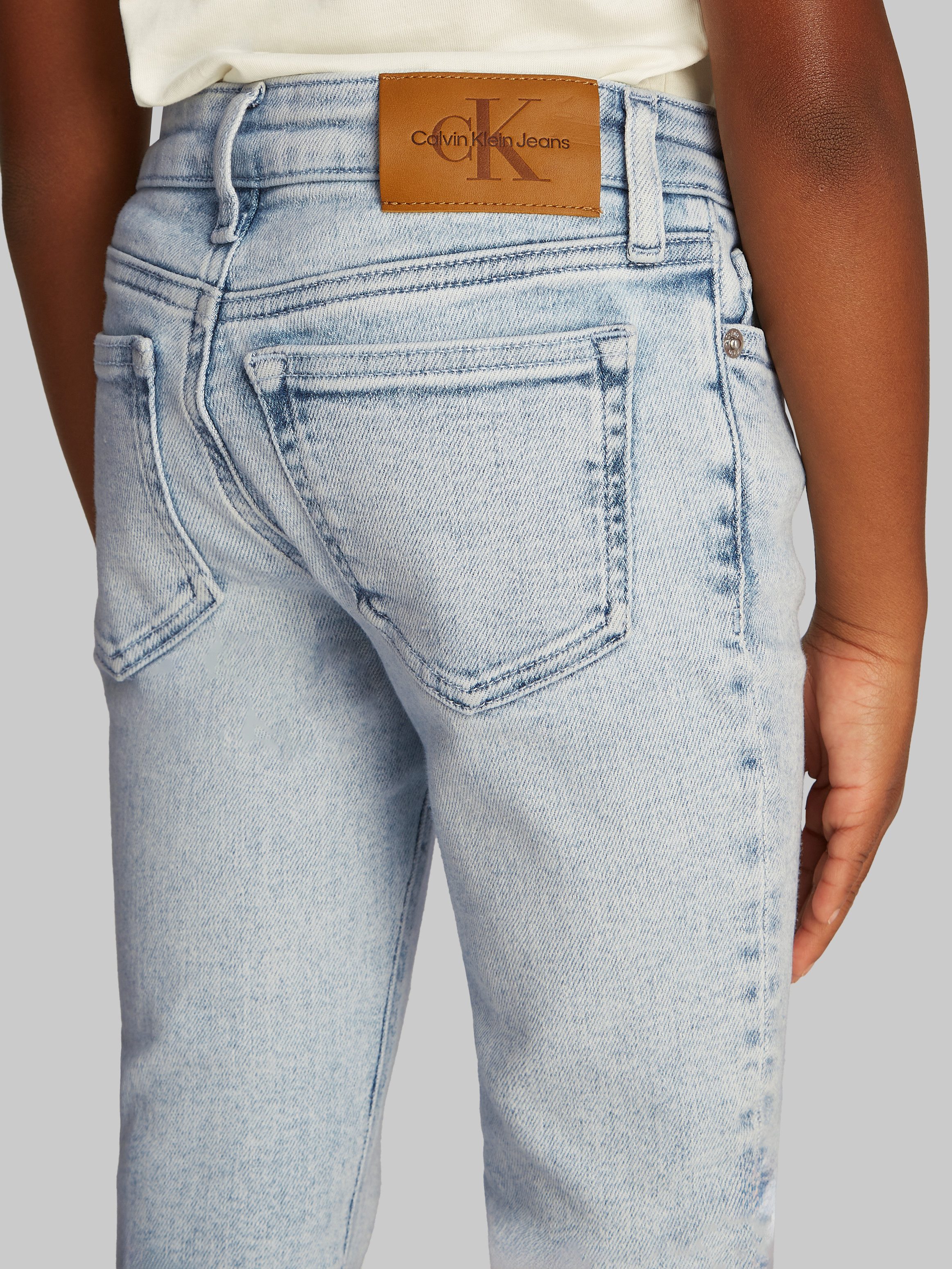 Calvin Klein Jeans Skinny-fit-Jeans MR SKINNY DENIM CLEAN BLUE STR in heller Waschung