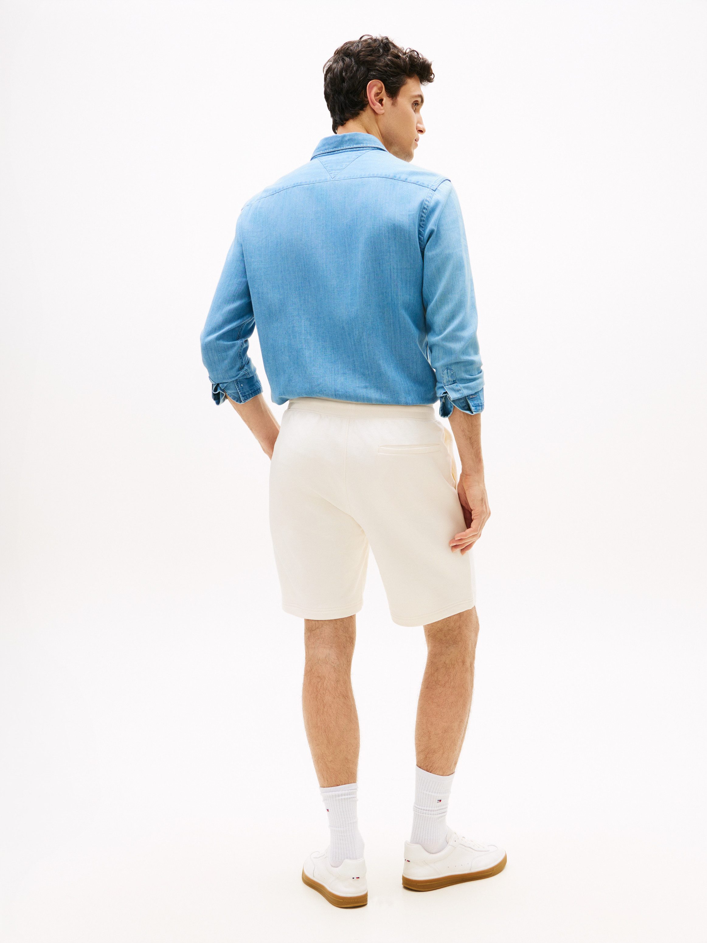 Tommy Hilfiger Sweatshorts ESSENTIAL TERRY Regular fit mit elastischem Bund – Bild 5 von 5