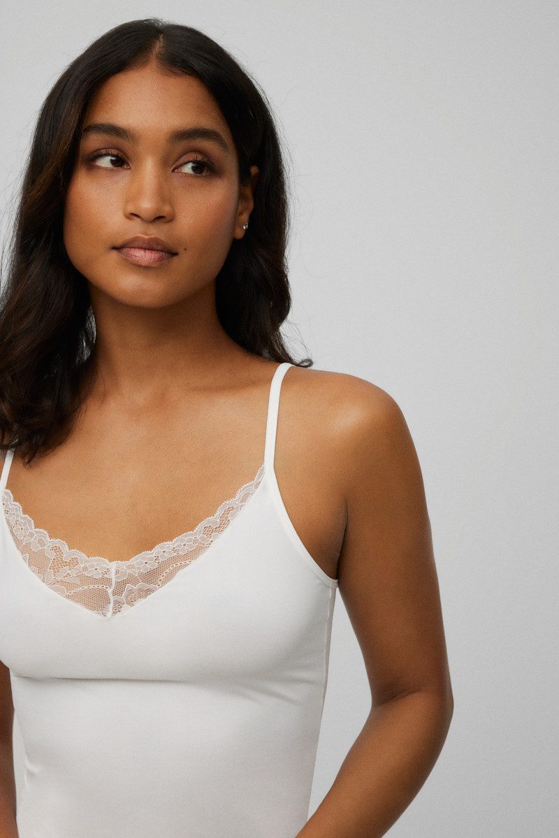 YSABEL MORA Spaghettitop (2er Pack) elastisch, Spitzeneinsatz, schmale Träger, femininer Stil