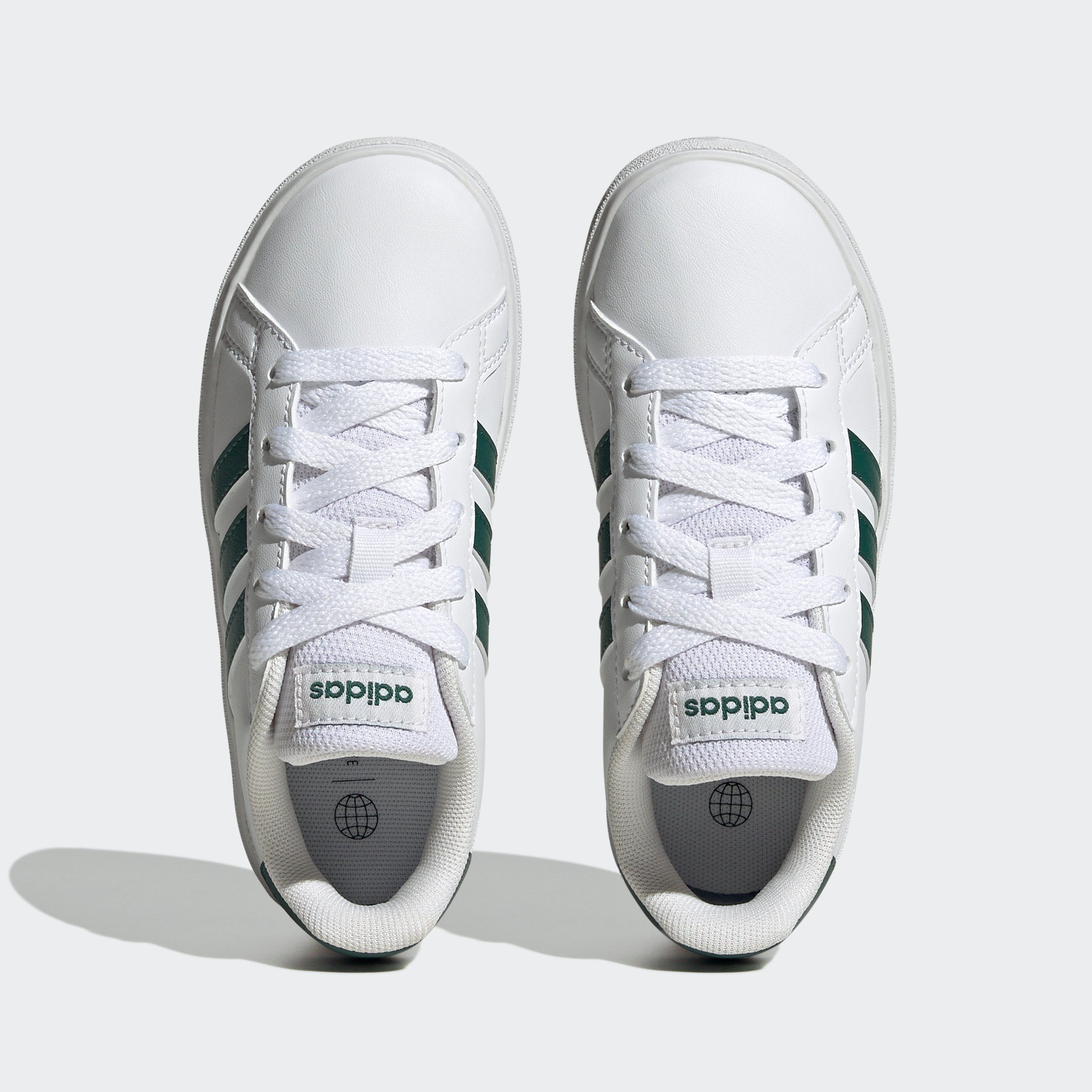 adidas Sportswear GRAND Sneaker Superstar LACE-UP adidas auf Cloud TENNIS des White COURT LIFESTYLE Spuren Design Cloud Collegiate White / Green den 