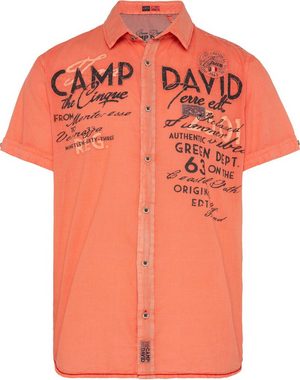 CAMP DAVID Kurzarmhemd mit Kontrastnähten
