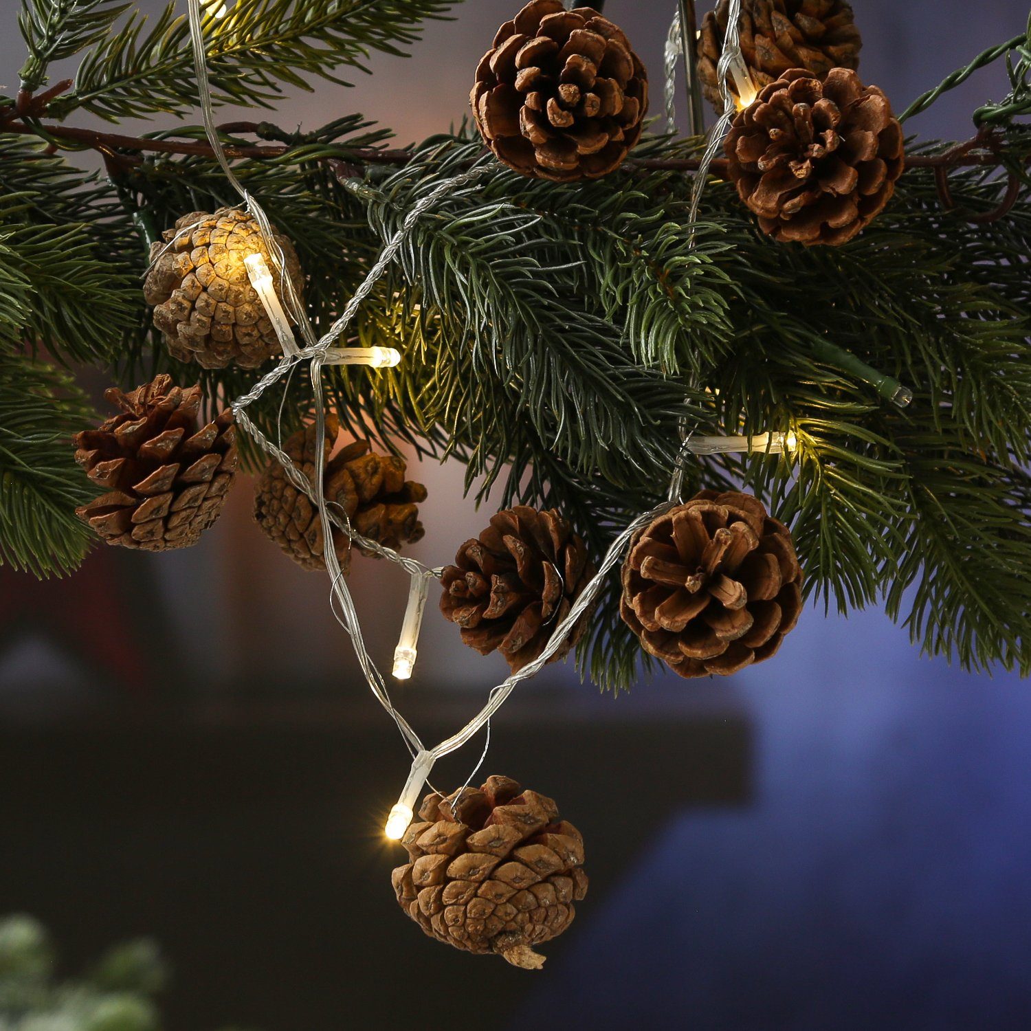 MARELIDA LEDLichterkette Tannenzapfen 10 warmweiße LED Kiefernzapfen 1