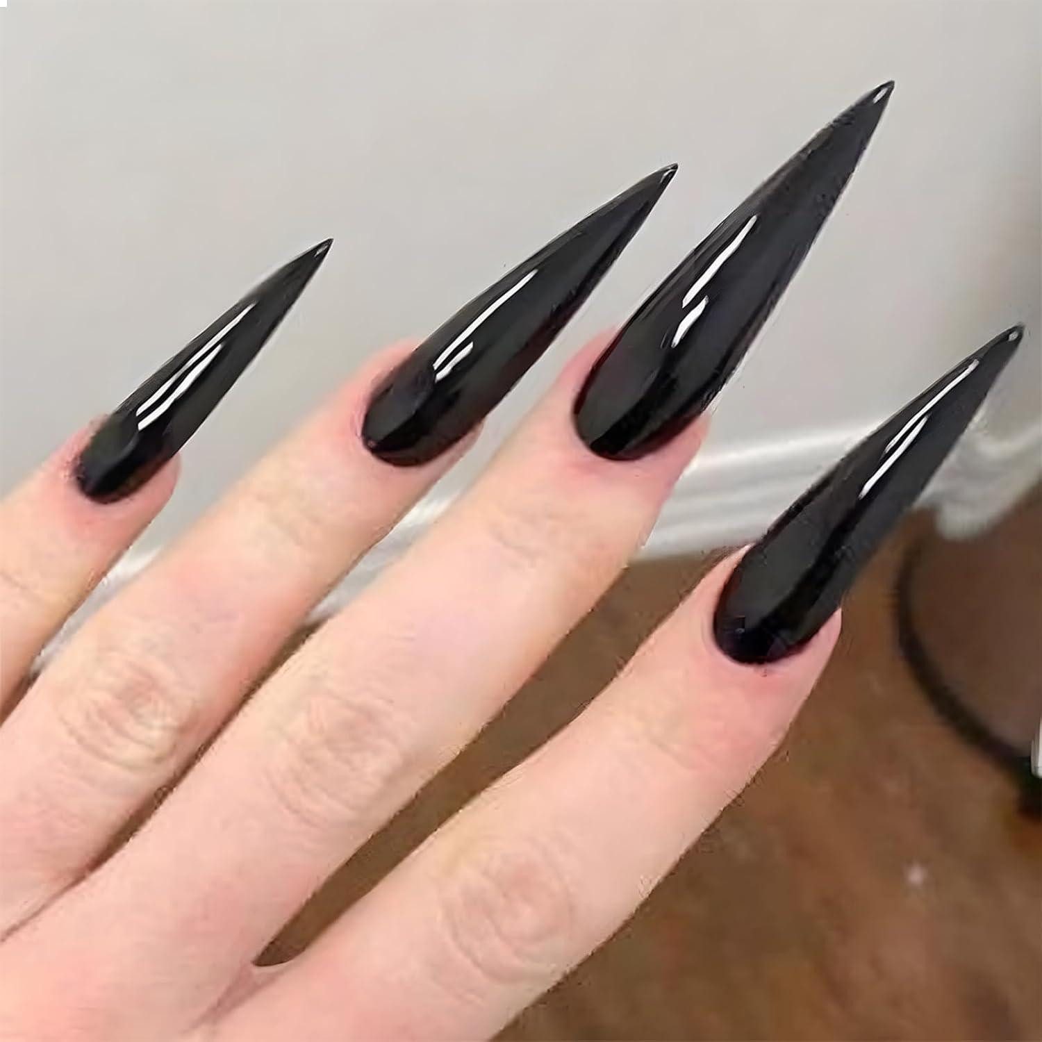 LuxusKollektion Kunstfingernägel 24er Set Schwarze Stiletto Nagel Tips Glänzend - Gelier-Tabs