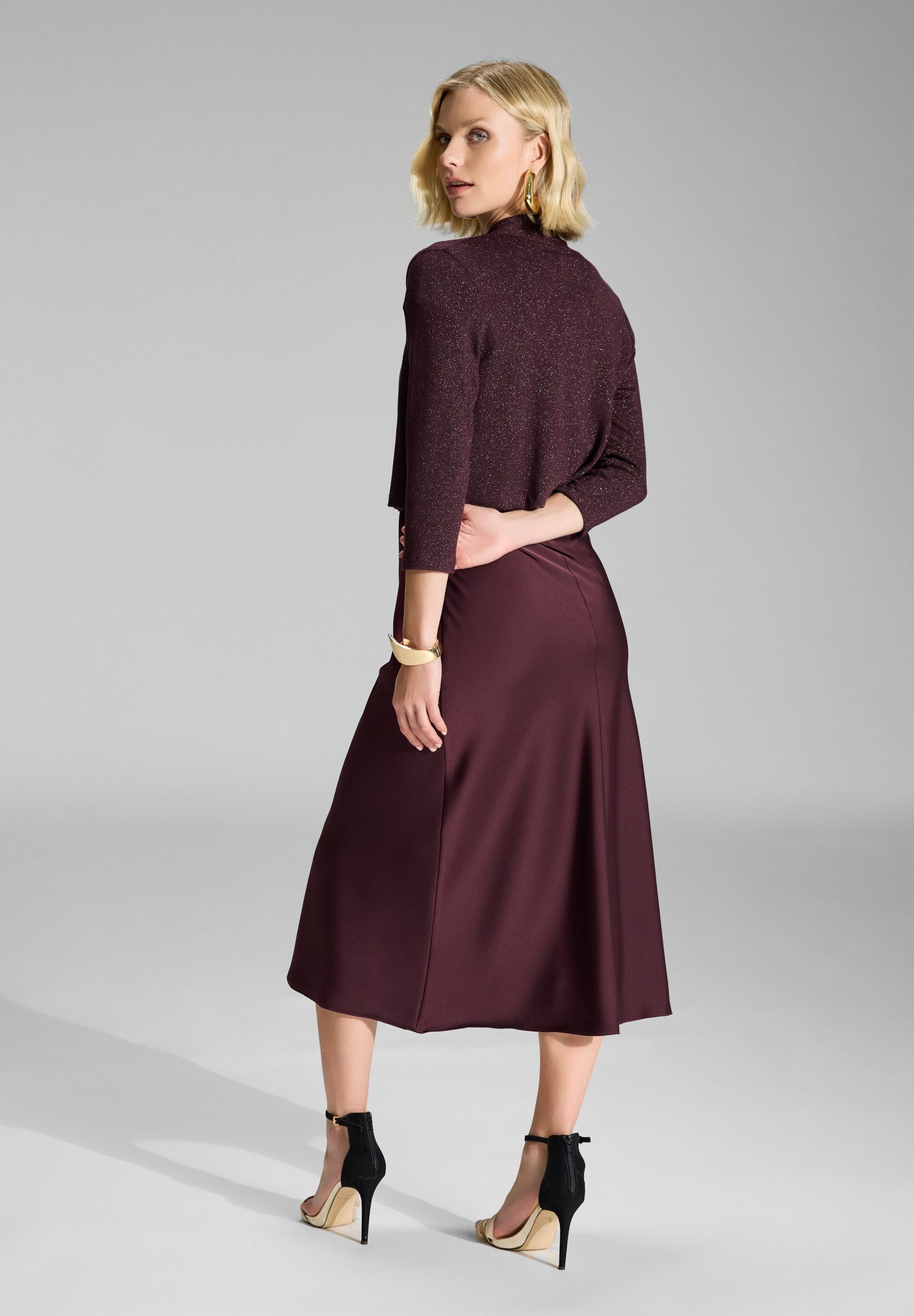 SWING Bolerojacke Figurbetonter Schnitt günstig online kaufen