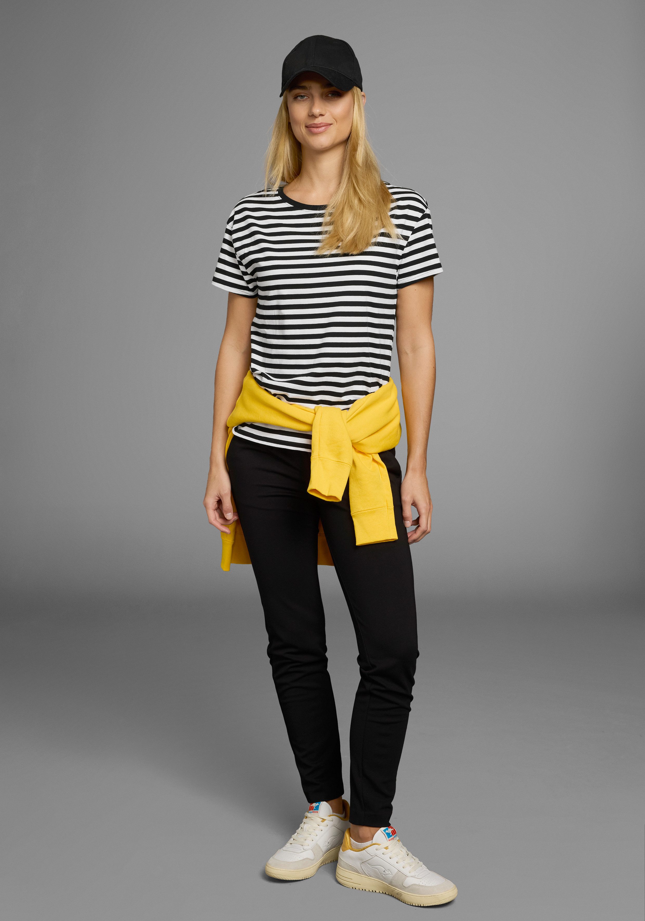 AJC T-Shirt Kurzarm, taillierter Schnitt, gestreift, Rundhalsausschnitt