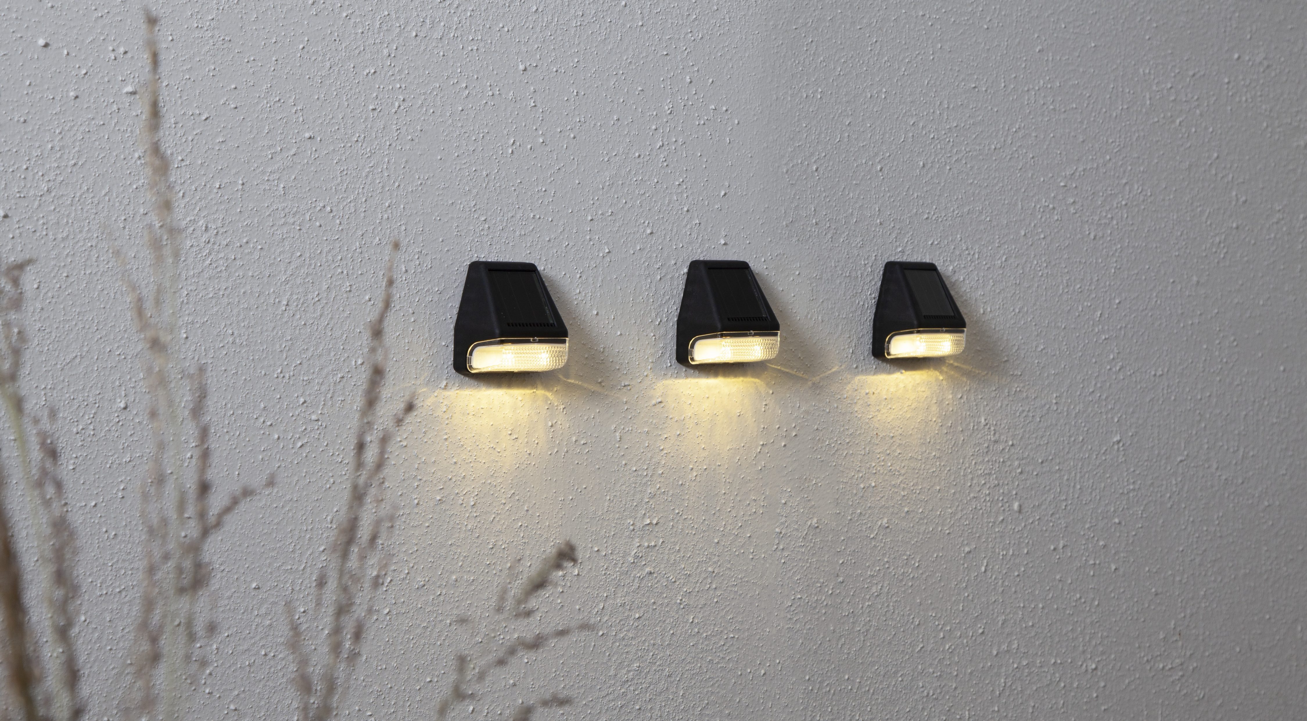 STAR TRADING LED Solarleuchte Solar-Wandleuchte Wandy Mini, Tageslichtsensor, LED fest integriert, Warmweiß, 3er-Set, kompakte Wandlaternen, Dämmerungssensor