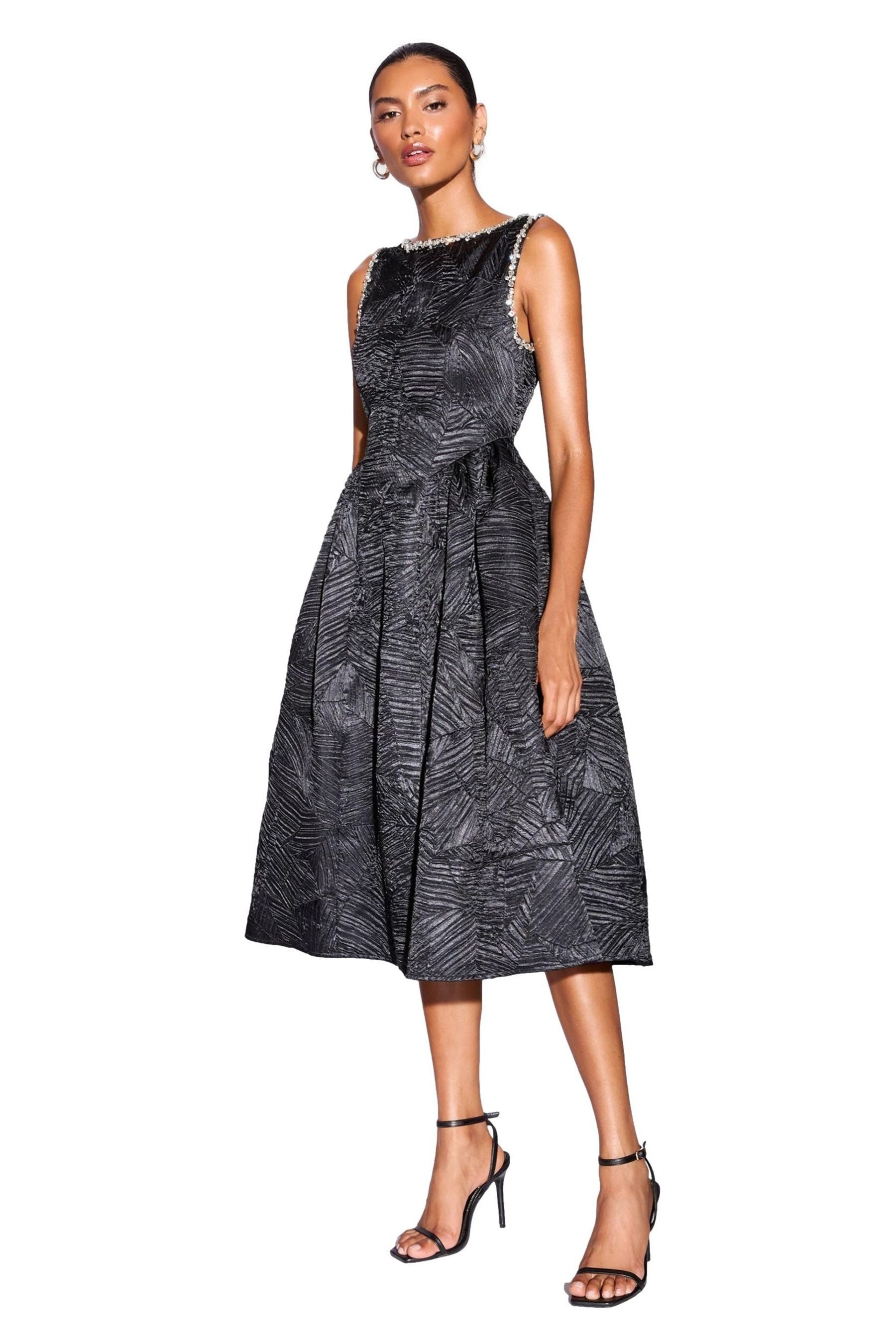 Midikleid Lipsy Premium Midi-Skaterkleid mit Strass, Petite