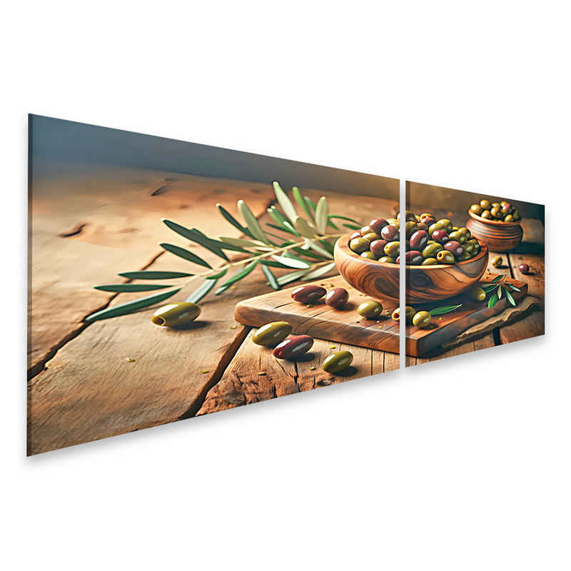 islandburner Leinwandbild Olivenzauber: Grüne & Kalamata-Oliven in Holzschale auf rustikalem Tis