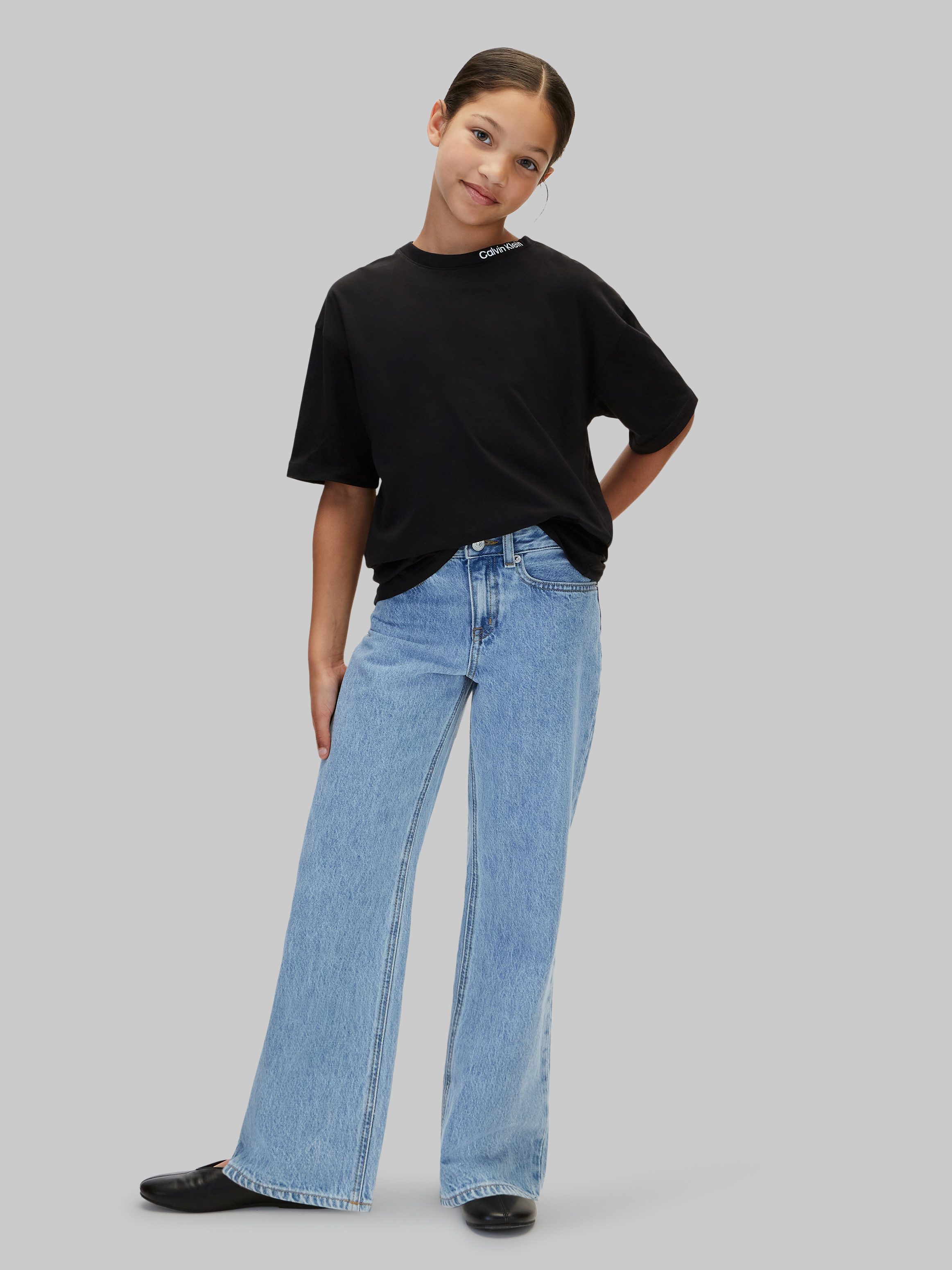 Calvin Klein Jeans T-Shirt Reine Baumwolle, Regular Fit, Logoschriftzug am Ausschnitt