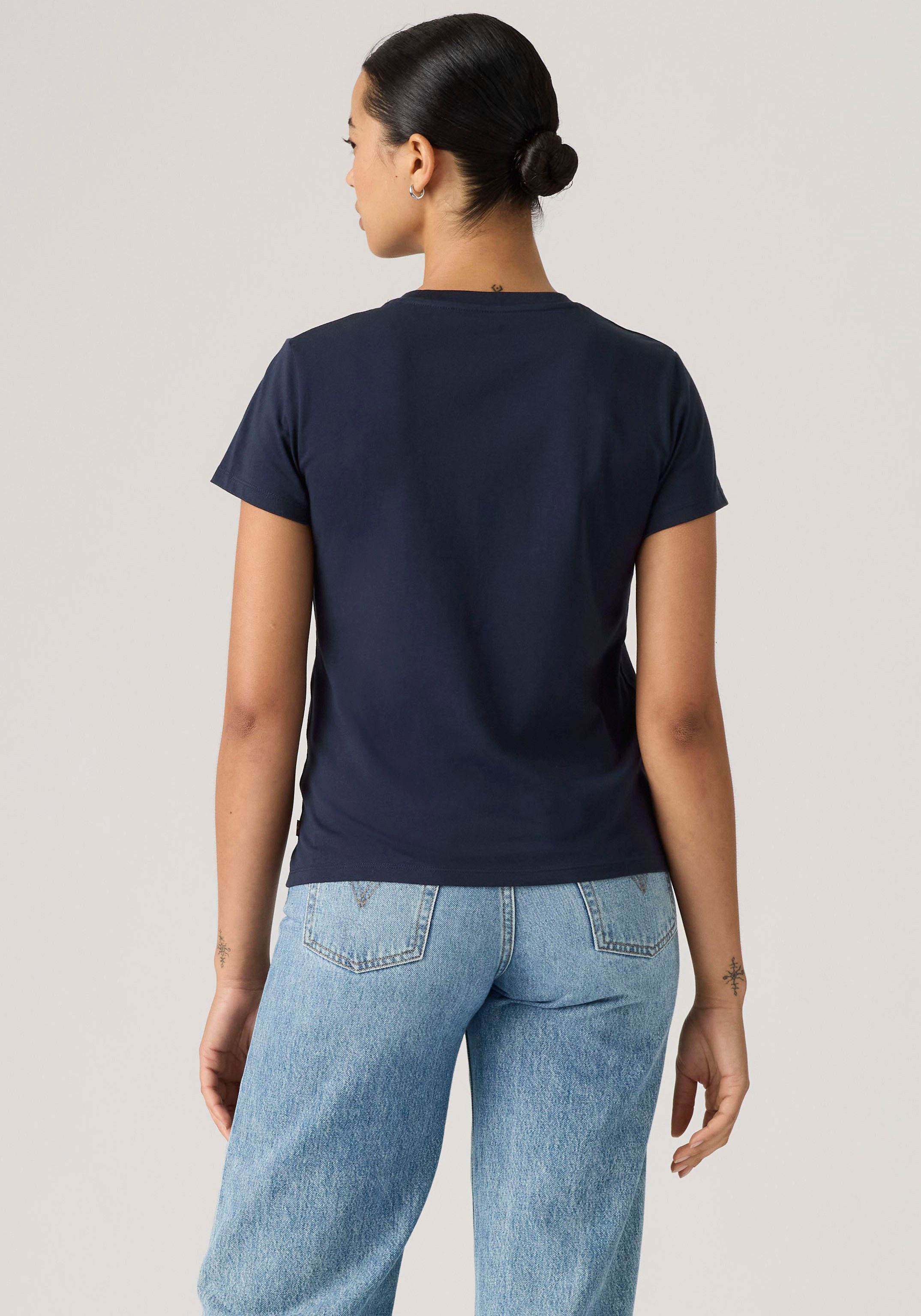 Levi's® Rundhalsshirt THE PERFECT TEE mit Logo im Metallic-Holo Print – Bild 3 von 4