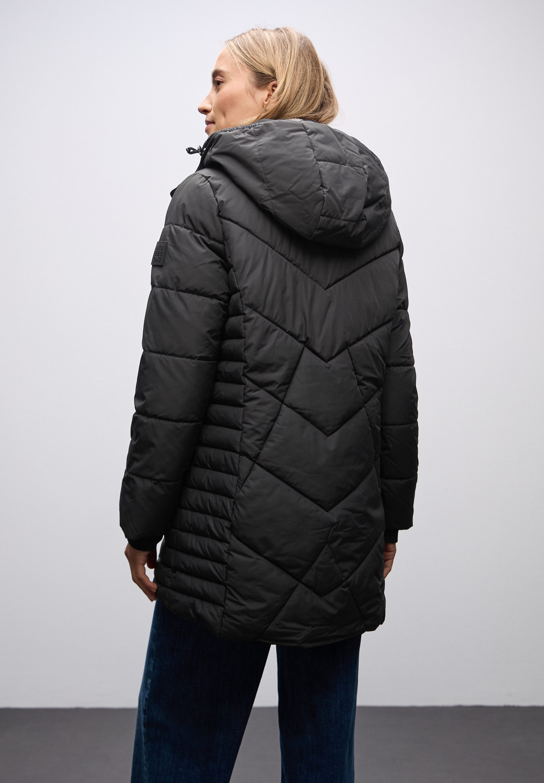STREET ONE Steppjacke in Midi-Länge und mit abnehmbarer Kapuze mit Tunnelzug