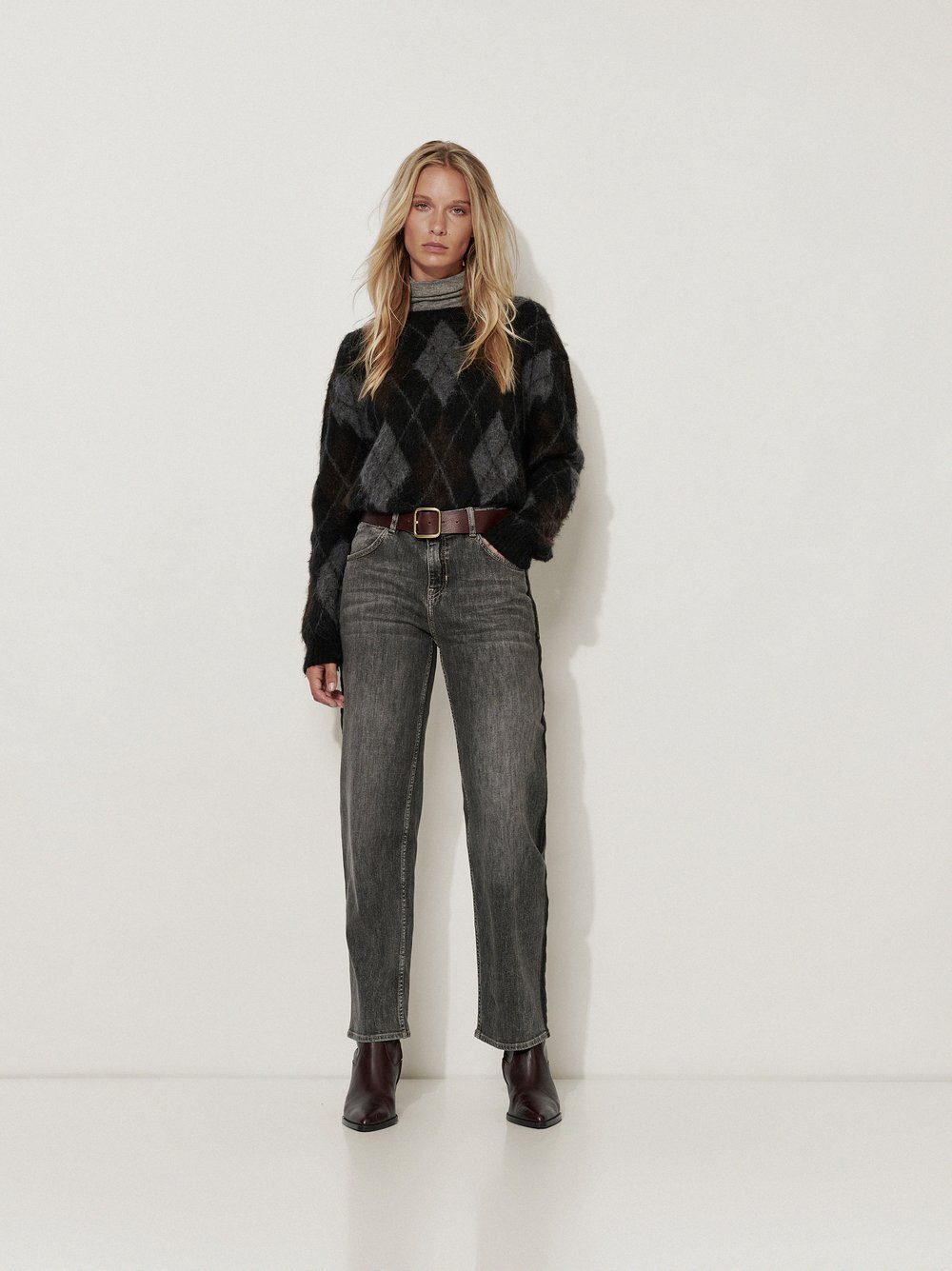 ROSNER Straight-Jeans Masha Straight (1-tlg) mit Kontraststreifen