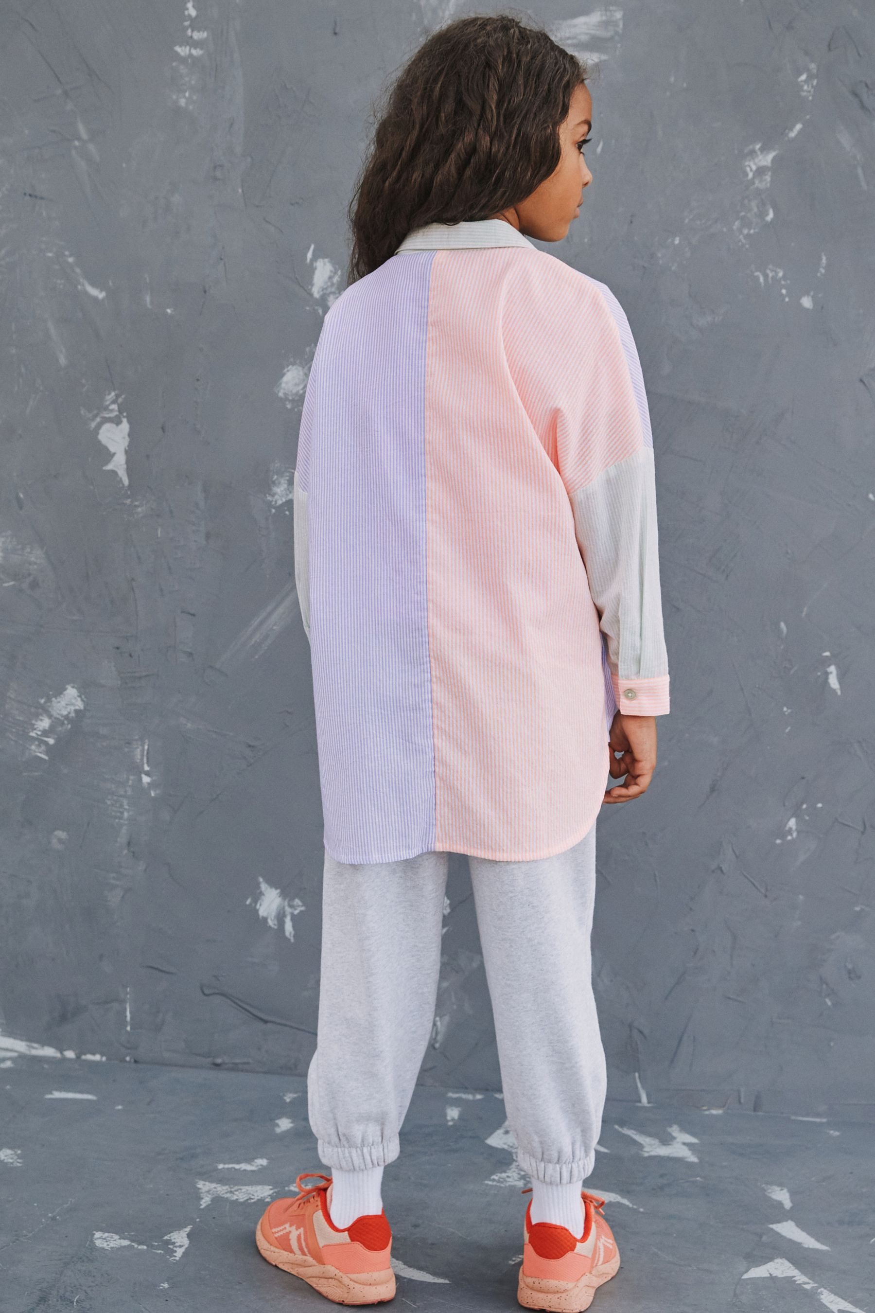 Next Jogginghose Oversized Fit Jogginghose im Stil der 90er-Jahre (1-tlg)