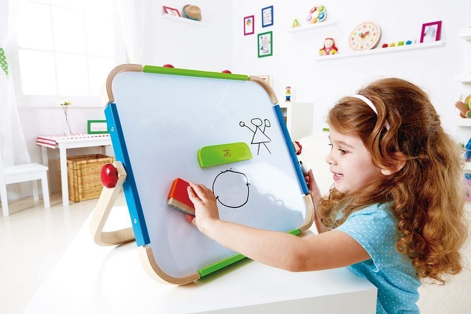 Hape Standtafel Mobiles Atelier