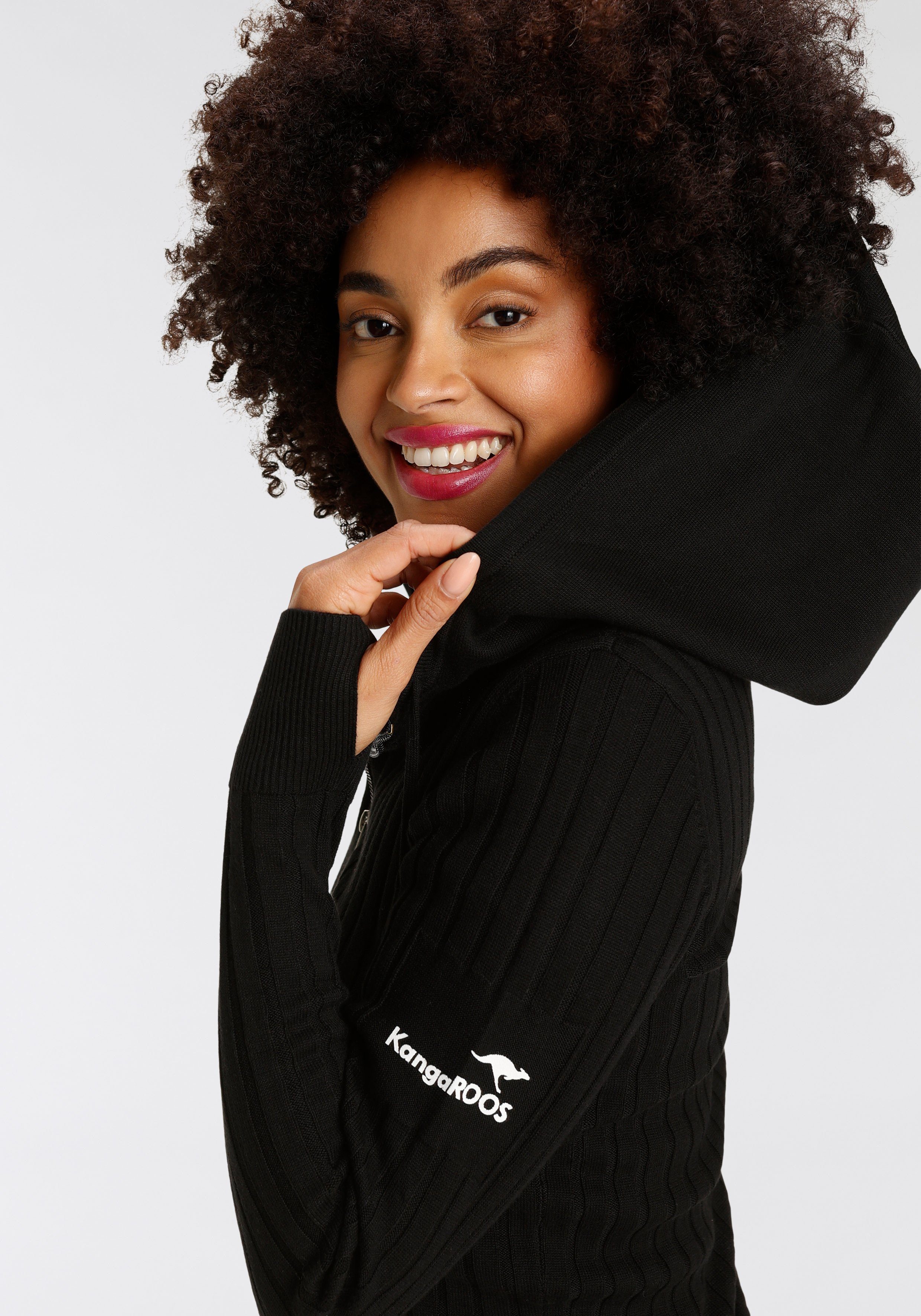 KangaROOS Kapuzenstrickjacke im sportiven Design mit Reißverschluss