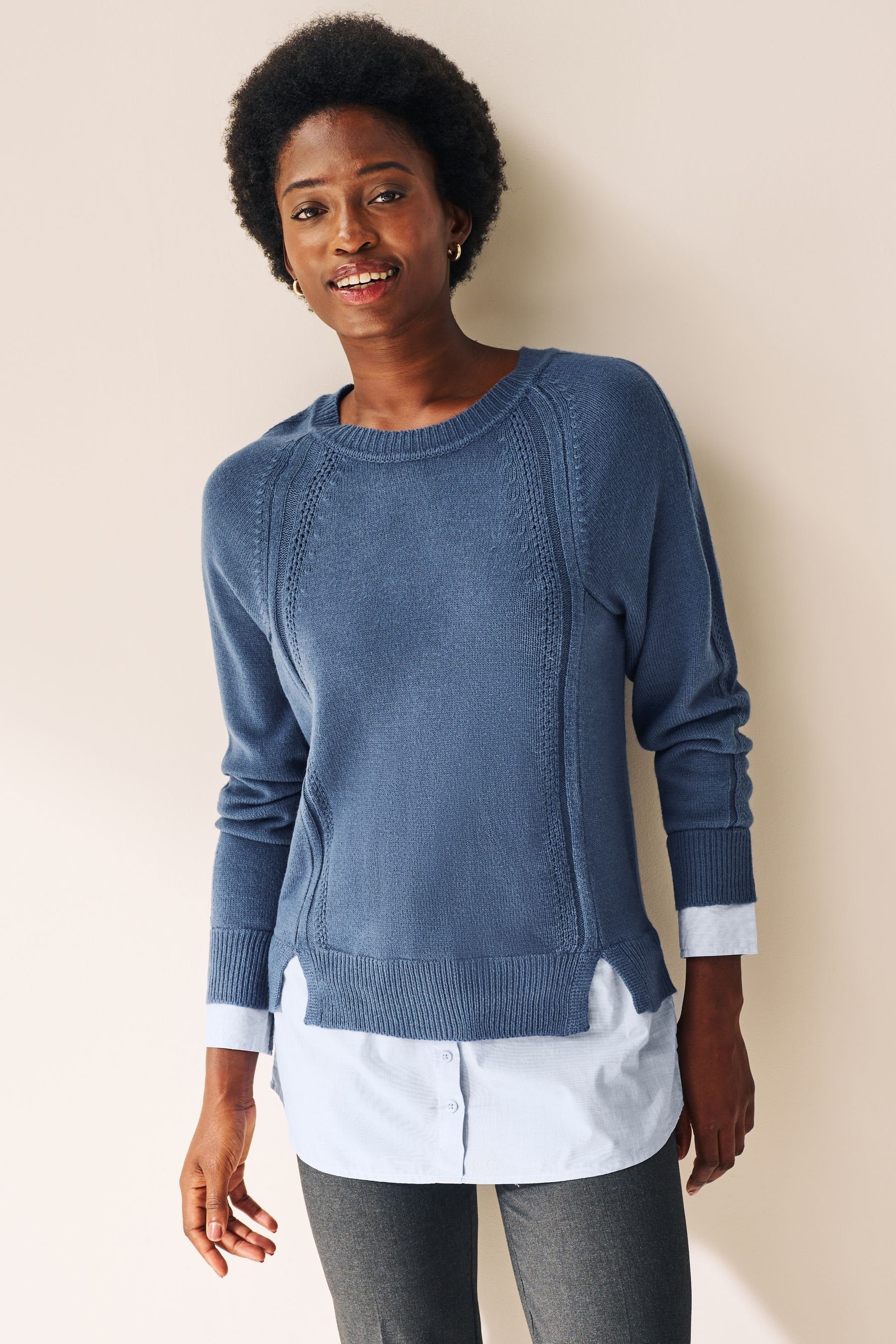 Next 2-in-1-Pullover Kuscheliger Pullover (1-tlg) mit Blusendetail Blue